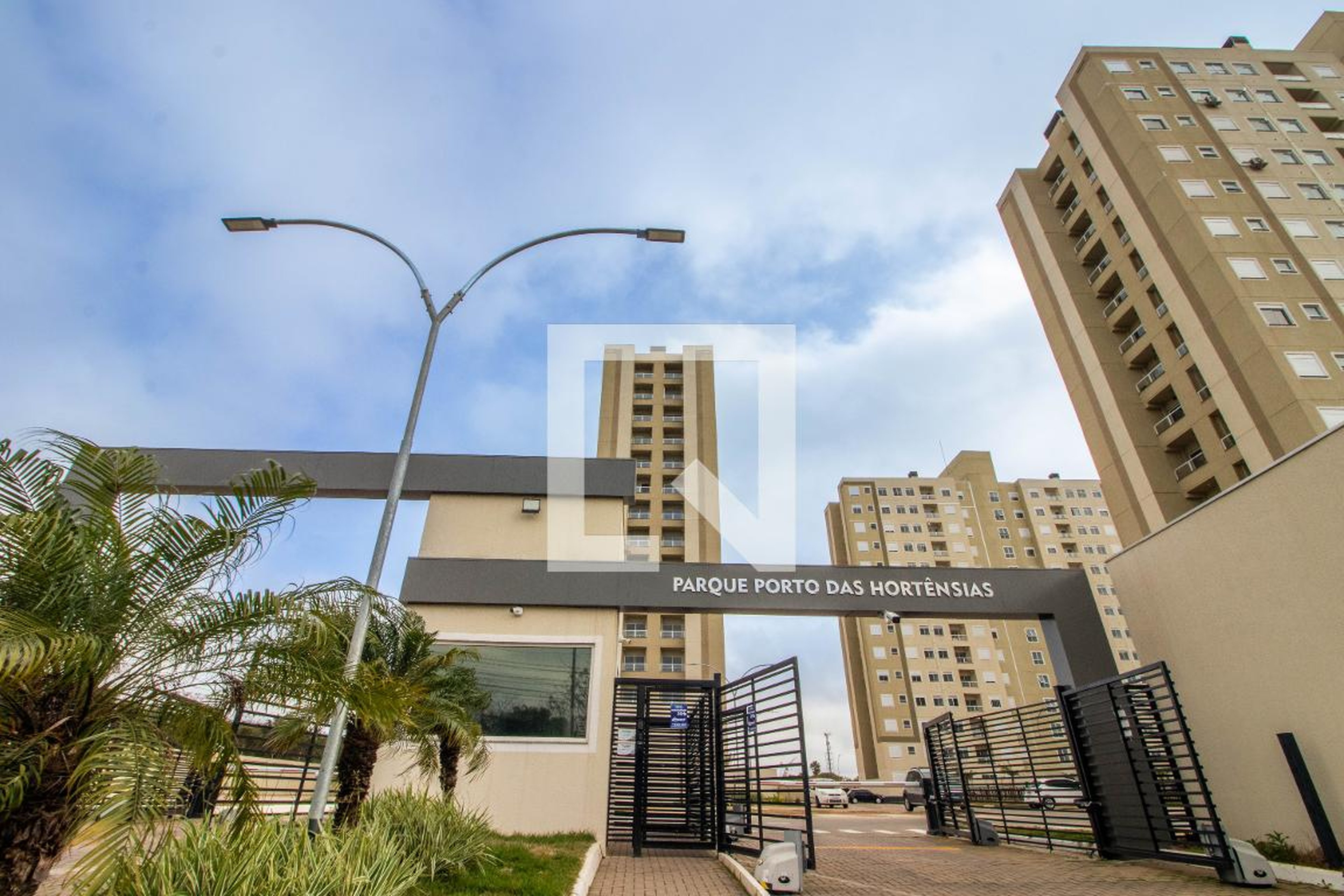Fachada Condomínio Porto Hortênsias  MRV