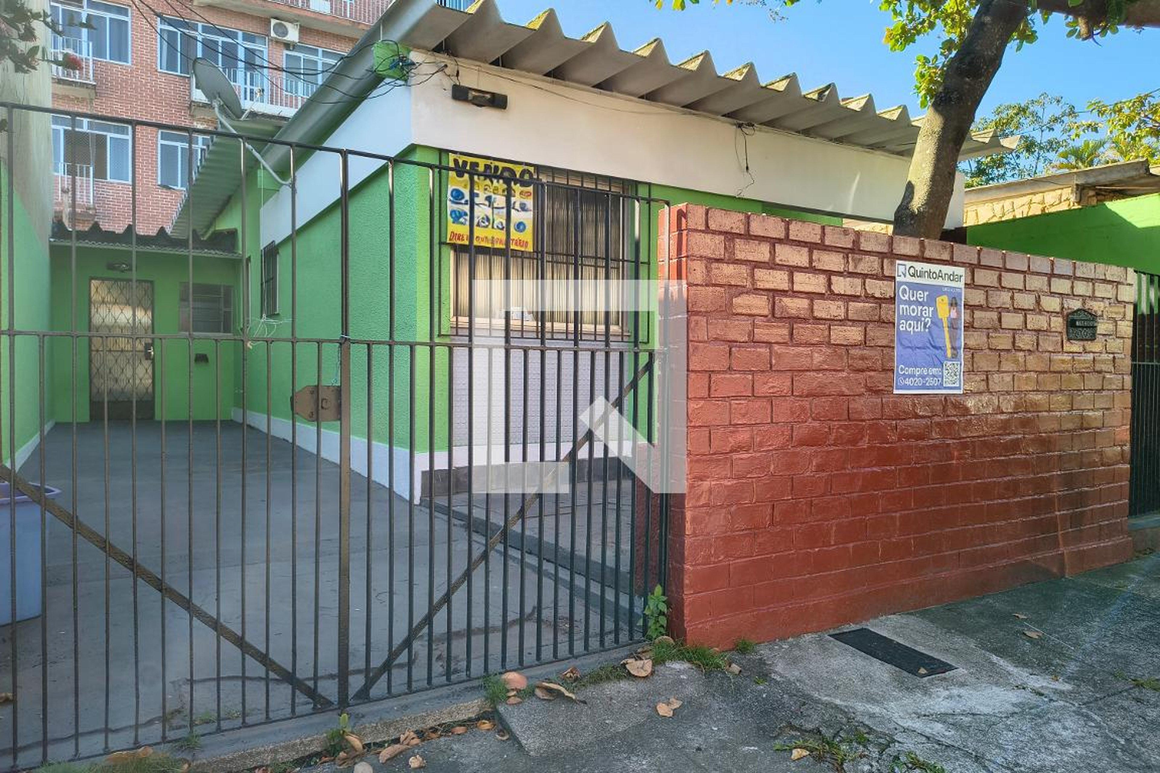 Fachada Condomínio em Rua Santo Ermínio, 166