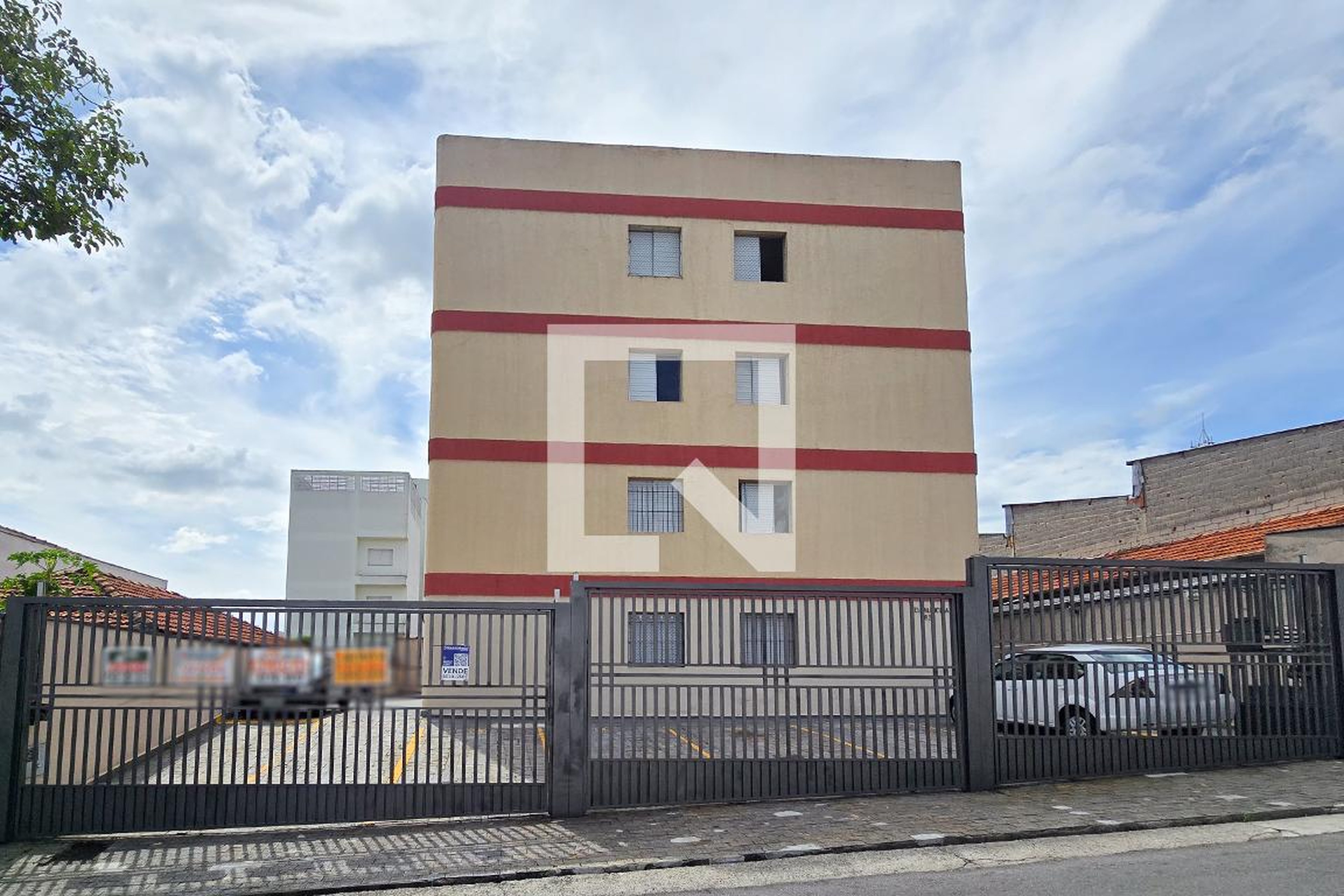 Fachada Condomínio em Rua Martins, 831