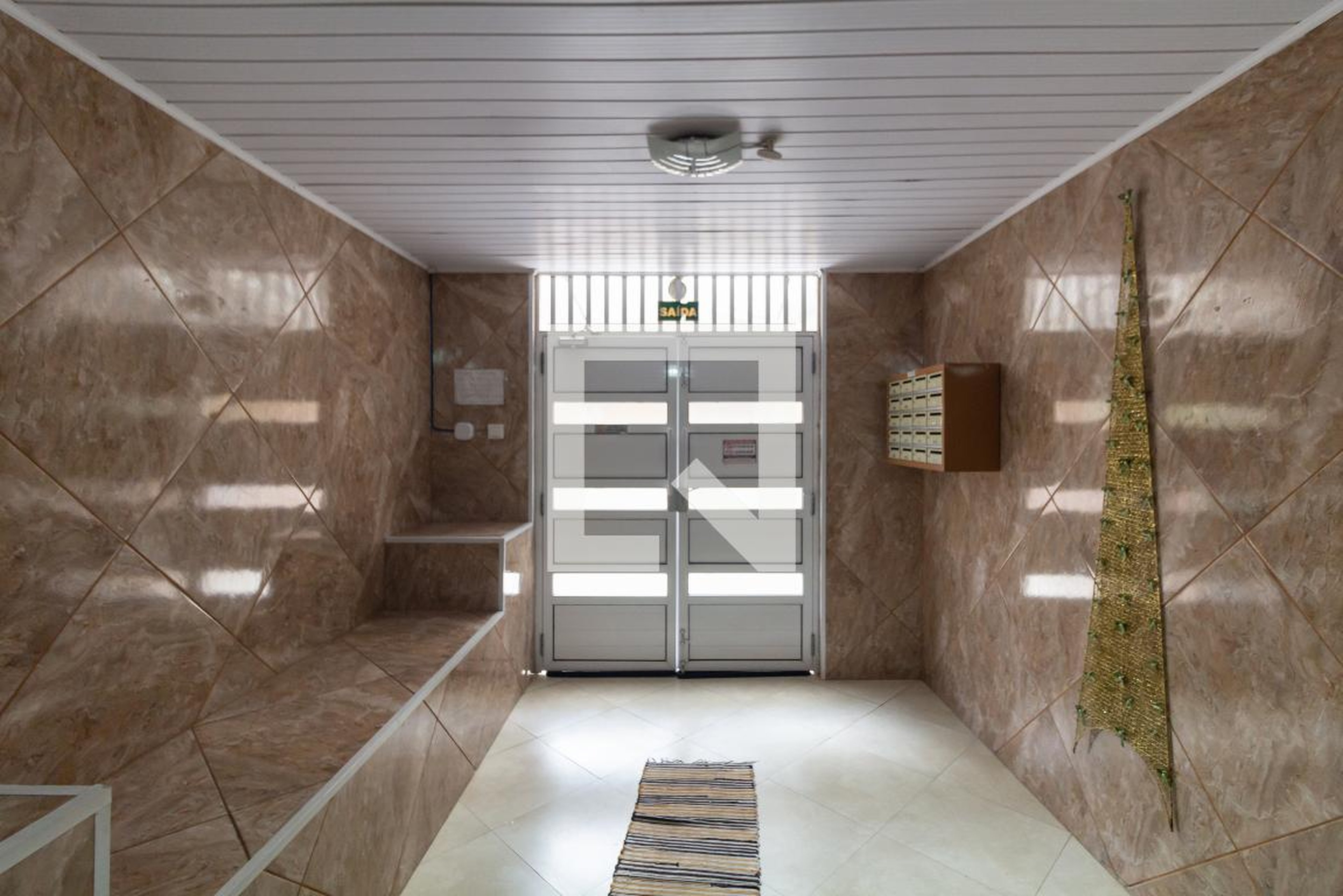 Hall - Conjunto Habitacional Alamandas