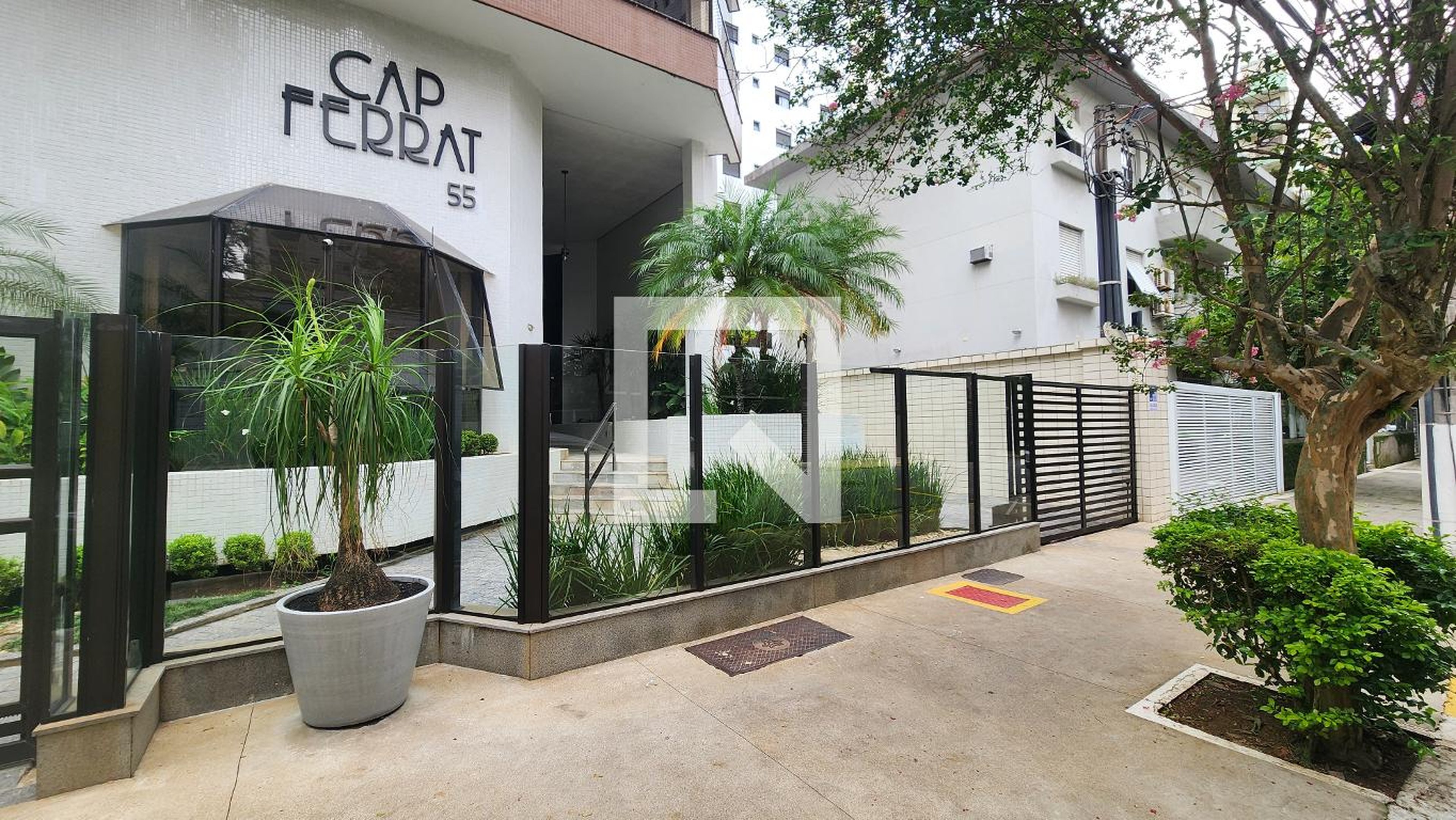 Fachada Condomínio Cap Ferrat