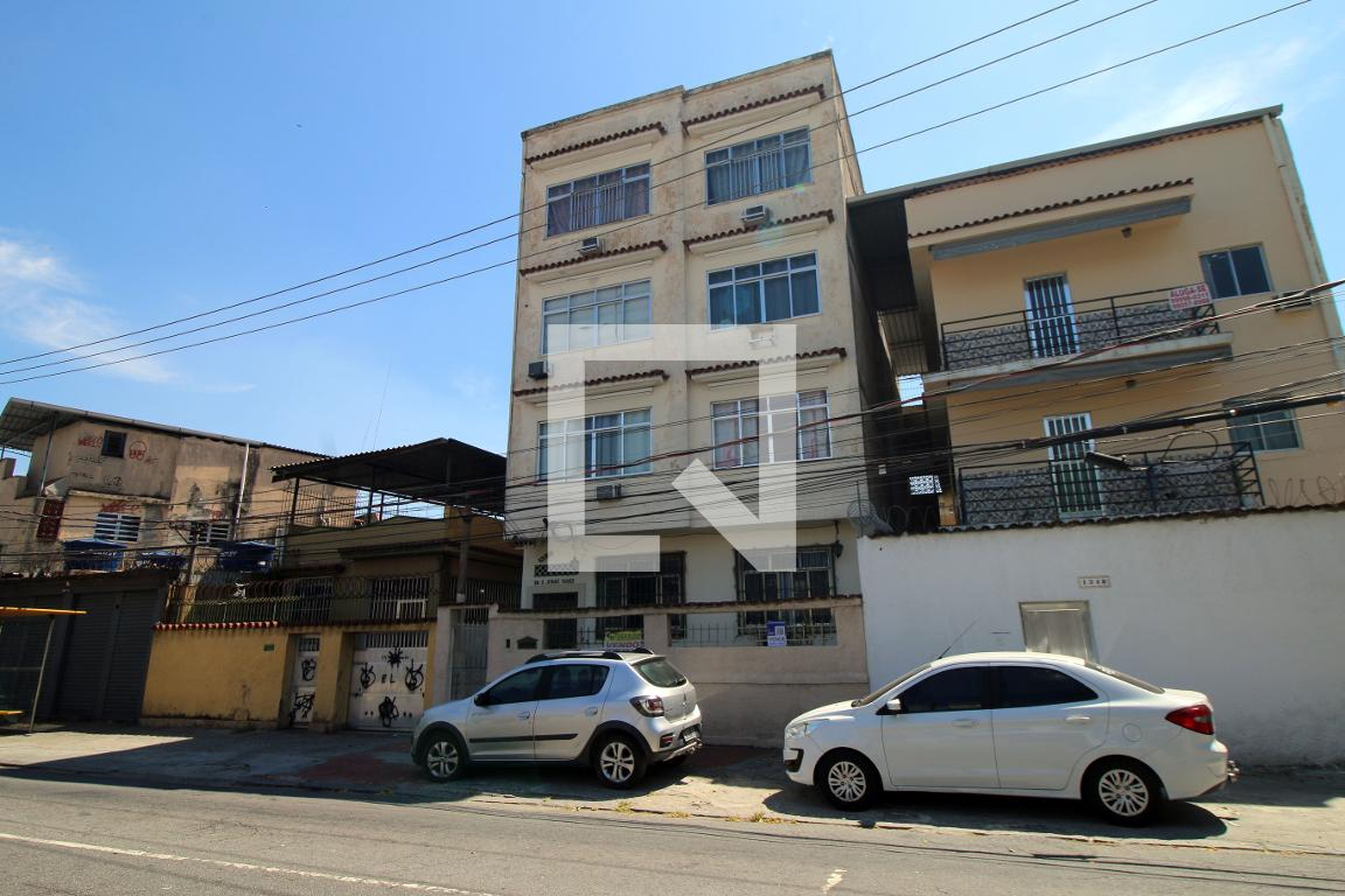 Fachada do Prédio Condomínio em Rua Barreiros, 1358