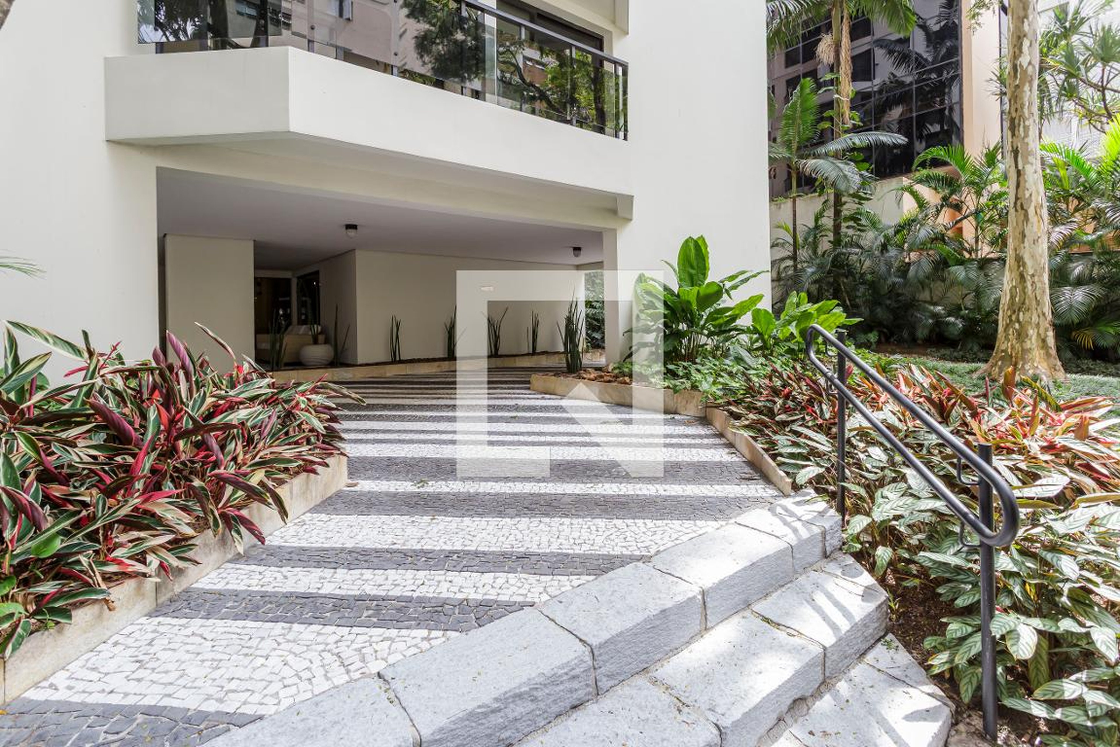 Entrada - Duplex Life Itaim