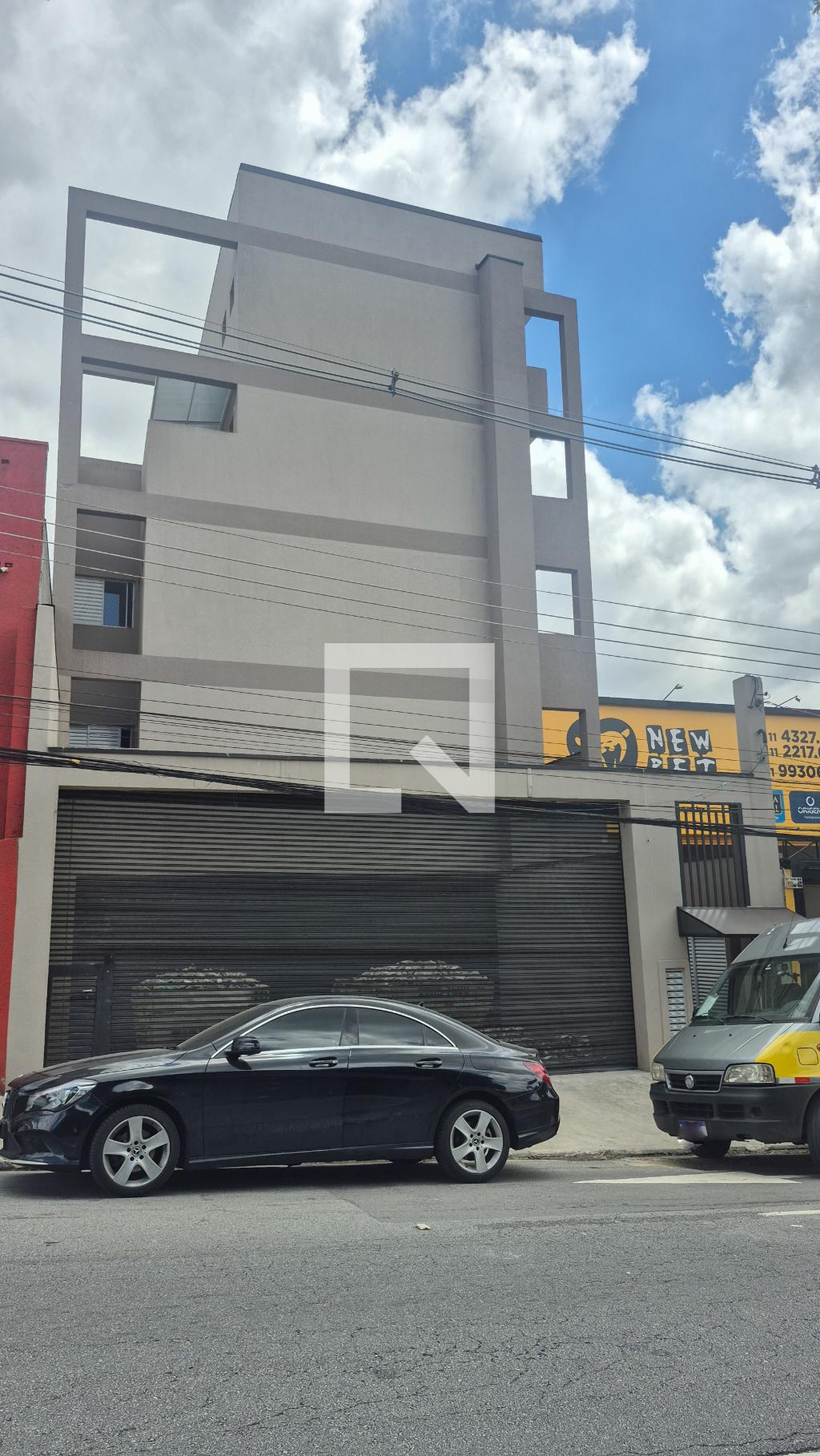 Fachada Condomínio em Avenida Líder, 2345