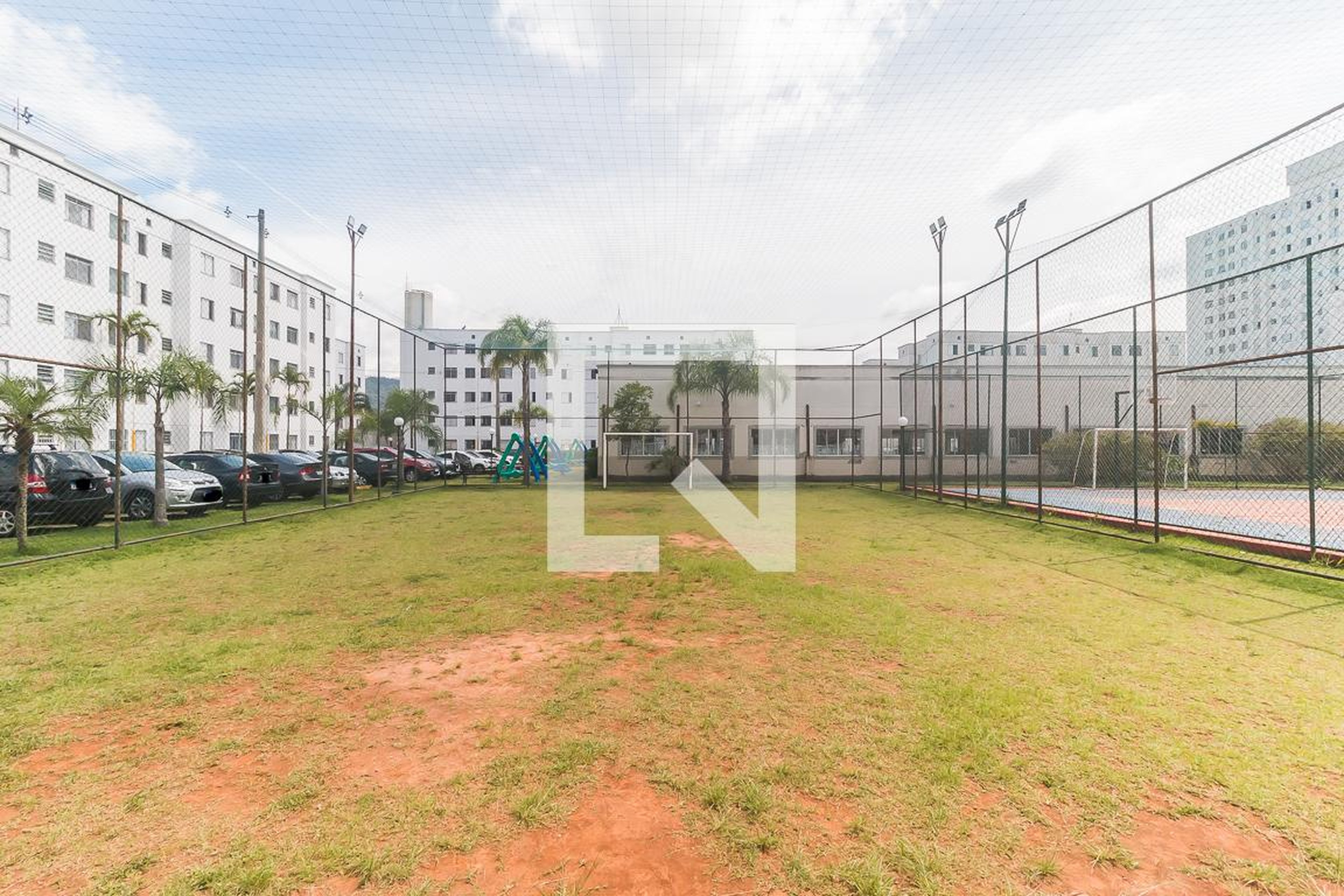 Quadra Esportiva Condomínio em Avenida Antônio de Almeida, 100