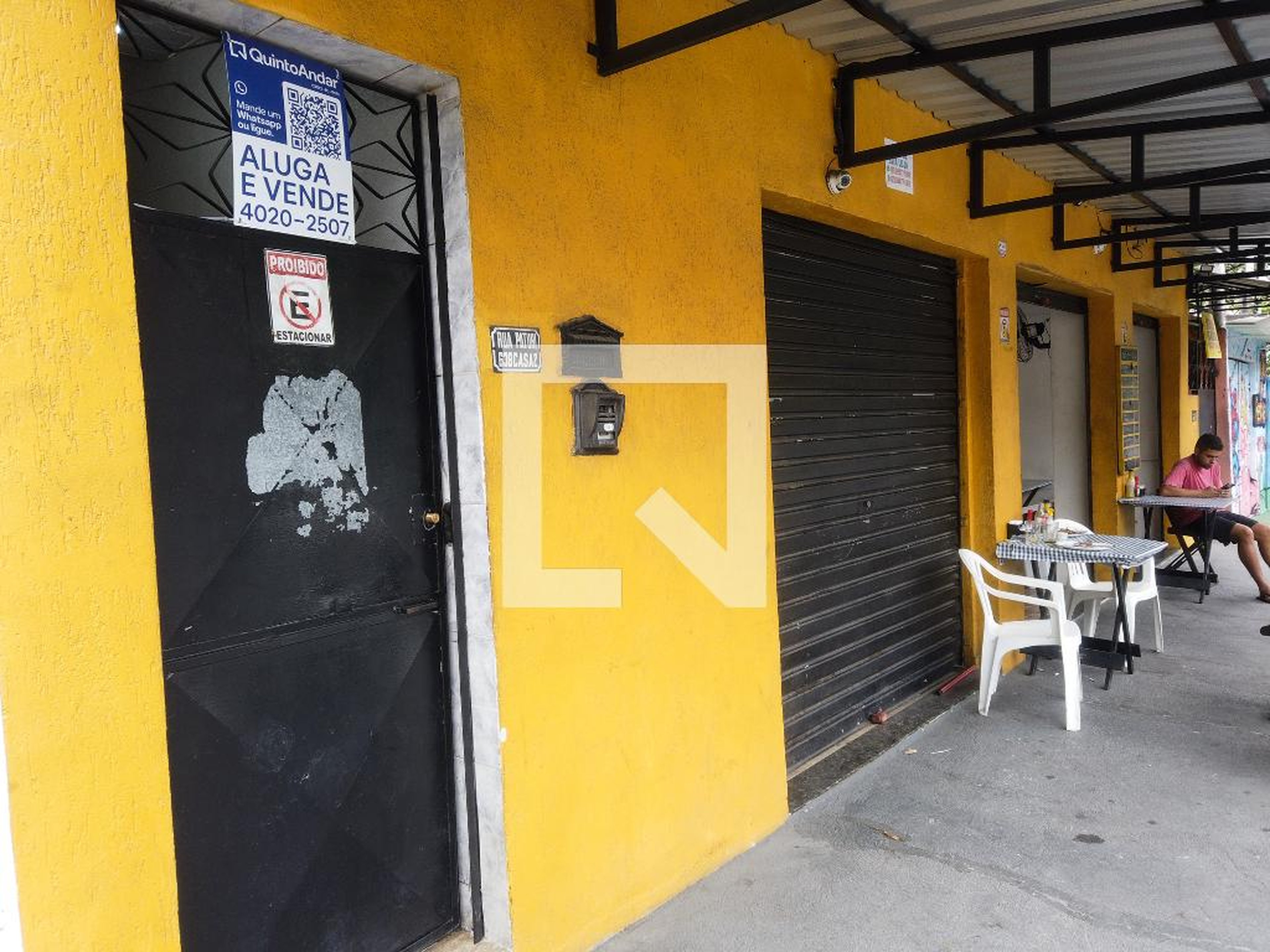 Fachada Condomínio em Rua Paturi, 38