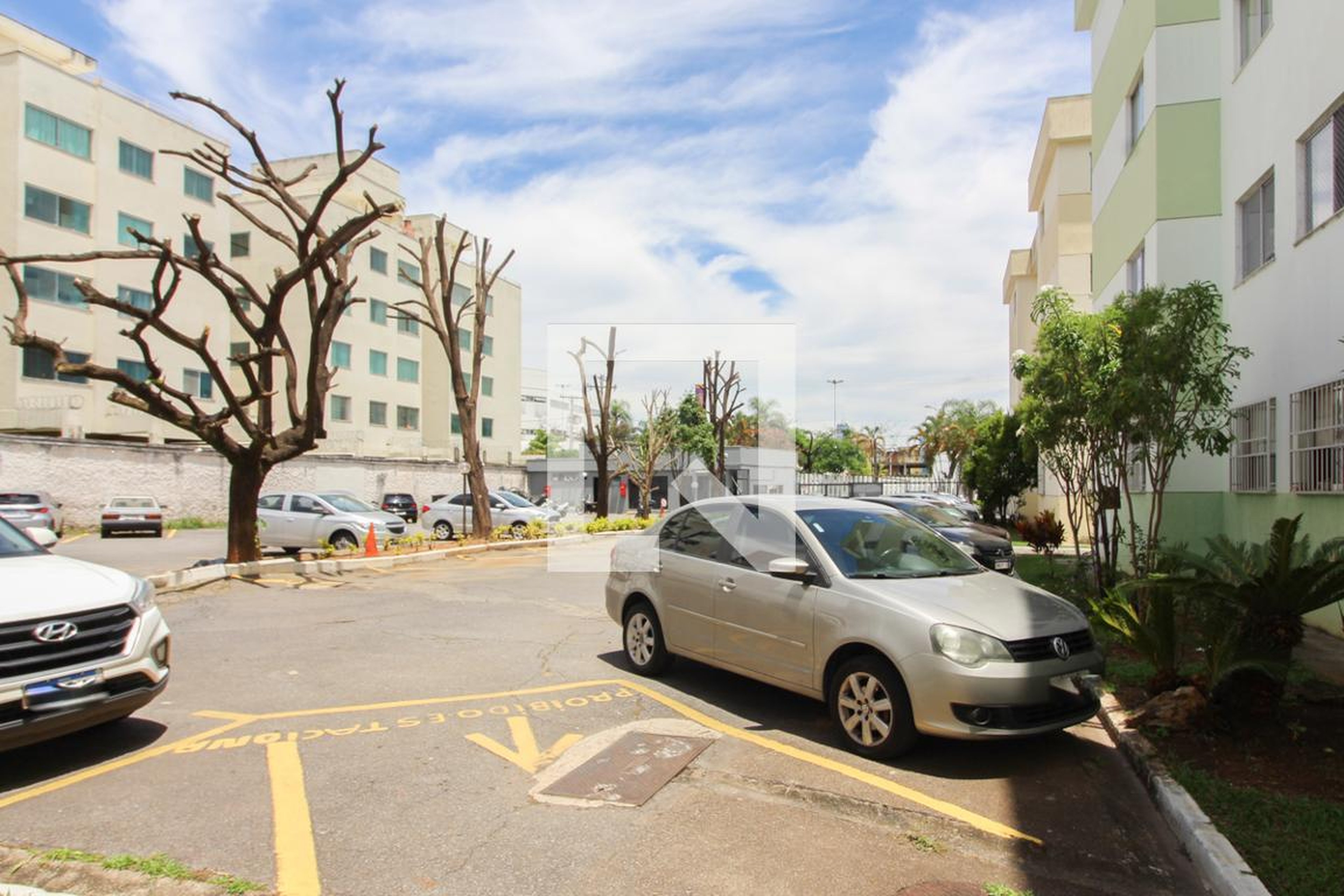Estacionamento - Residencial Serjusmig