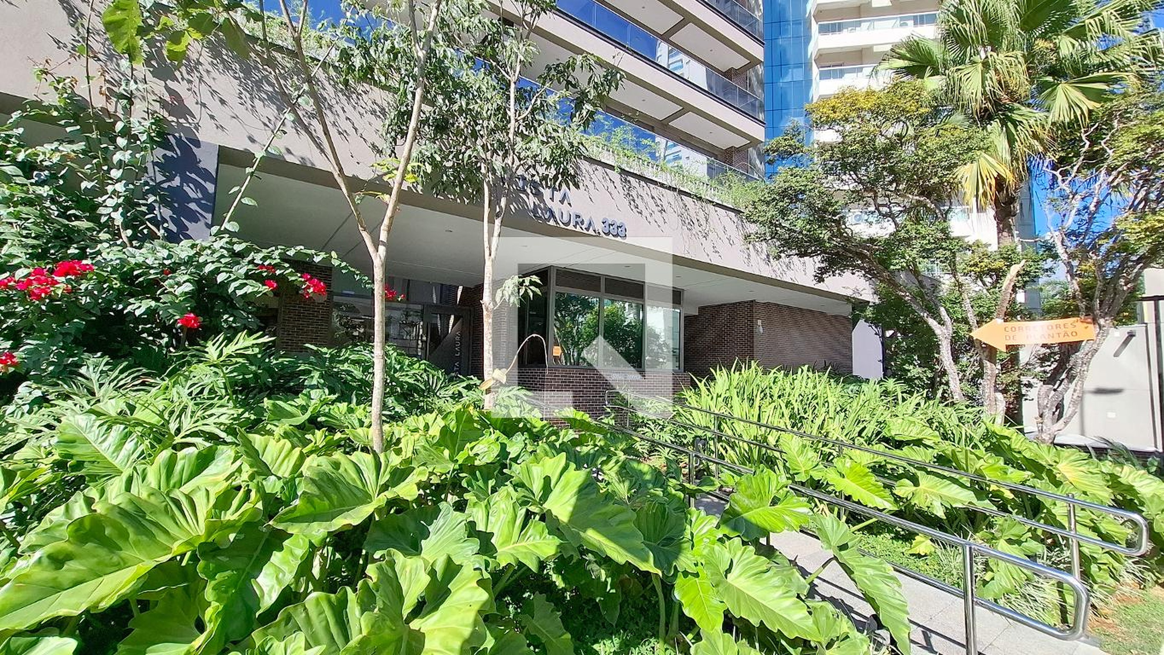 Fachada do Prédio Condomínio Vista Laura - Seisa Mester