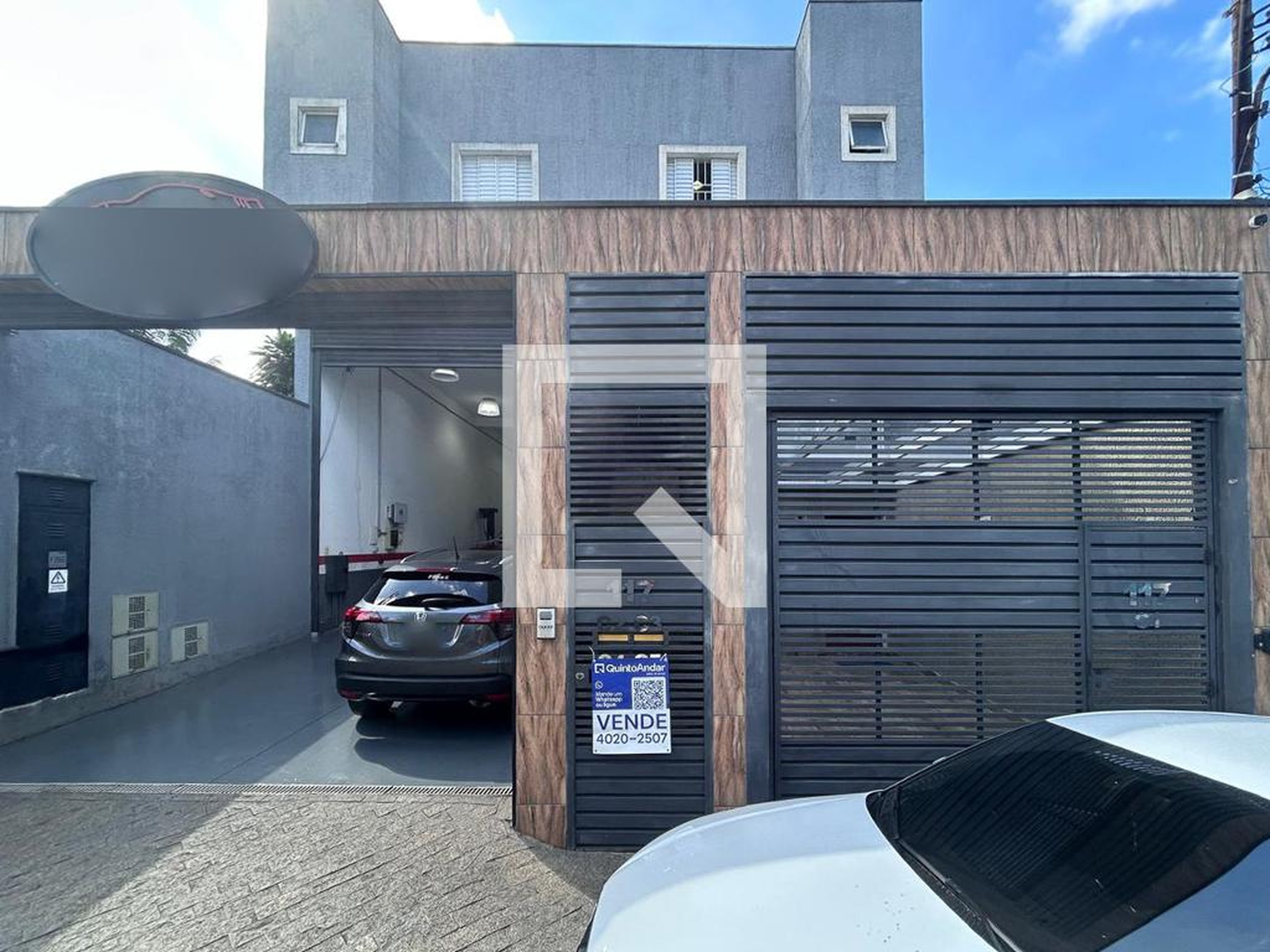 Fachada Condomínio em Alameda Afonso Bocchiglieri, 117