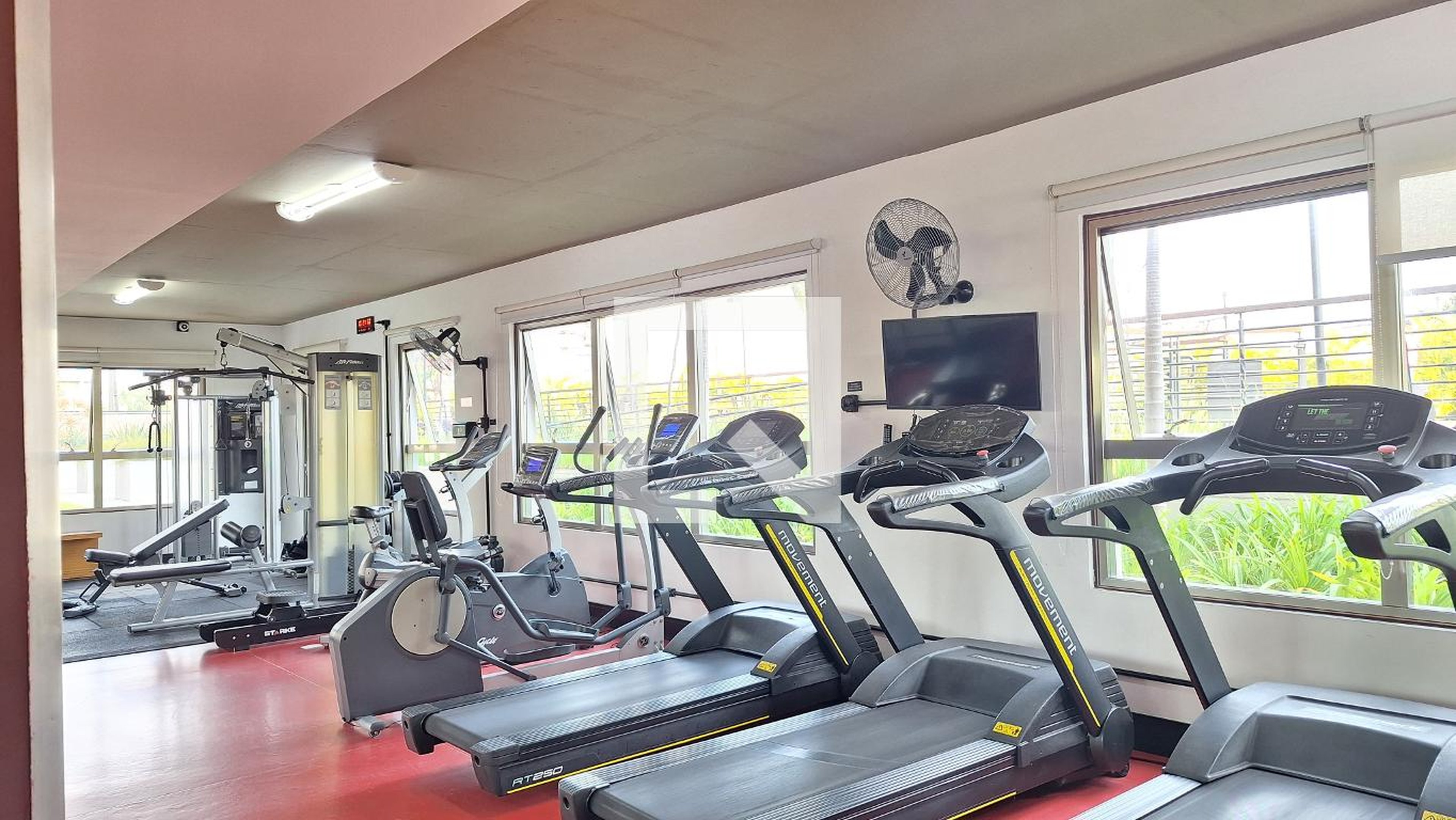 Academia - MaxHaus Vila Leopoldina II