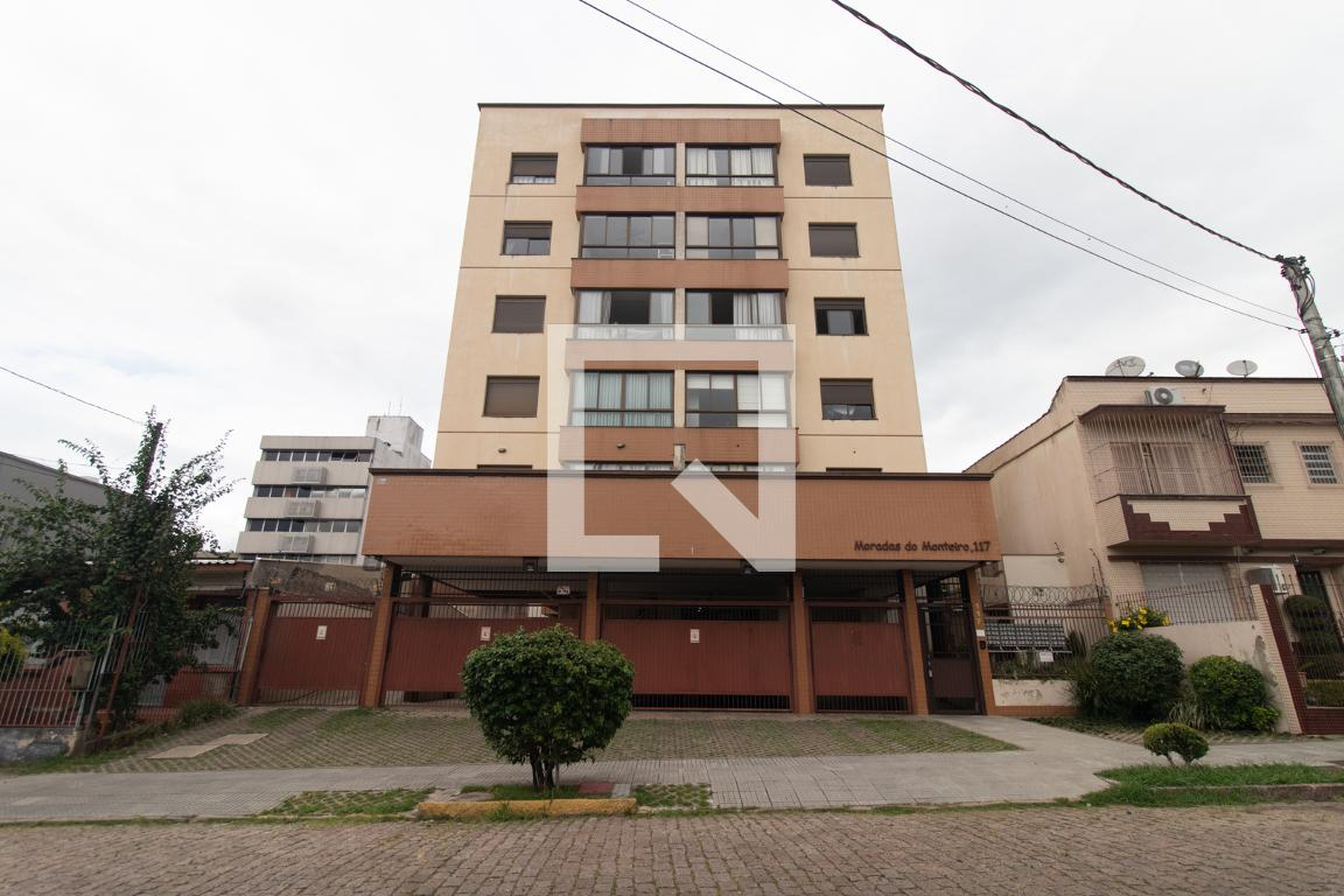 Fachada Edifício Moradas do Monteiro