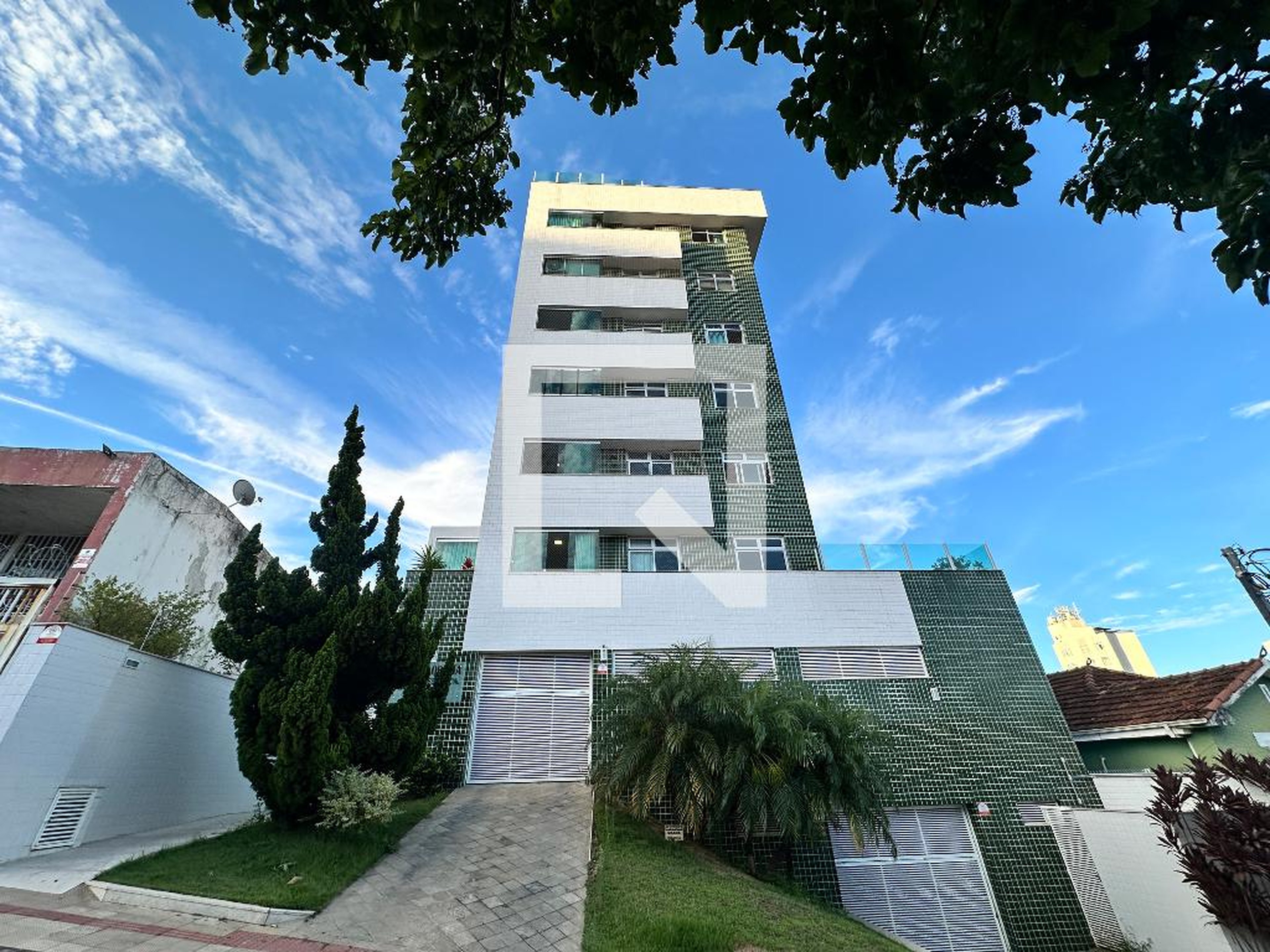Fachada Residencial Villa Floresta