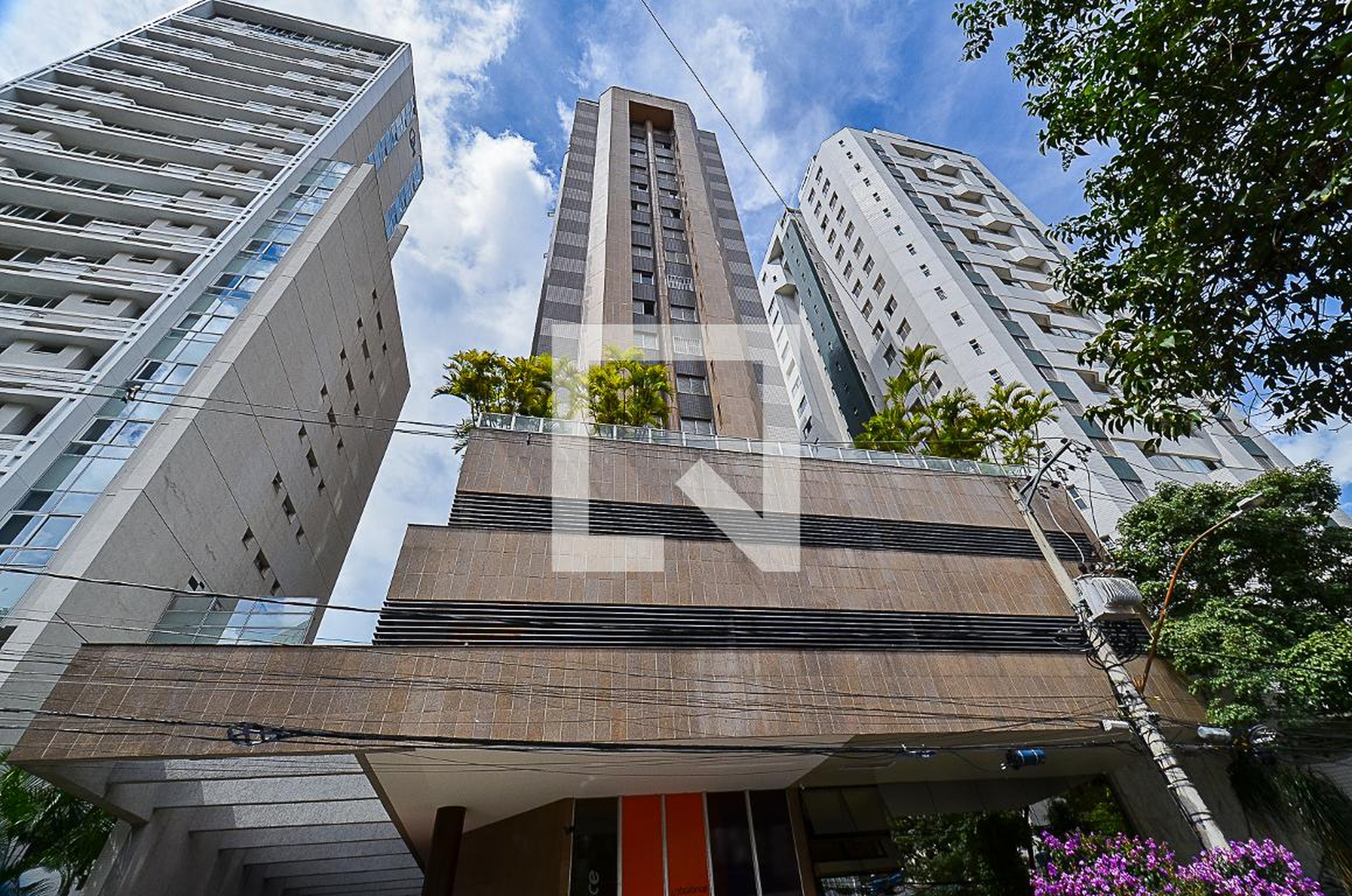 Fachada Edifício Van Gogh