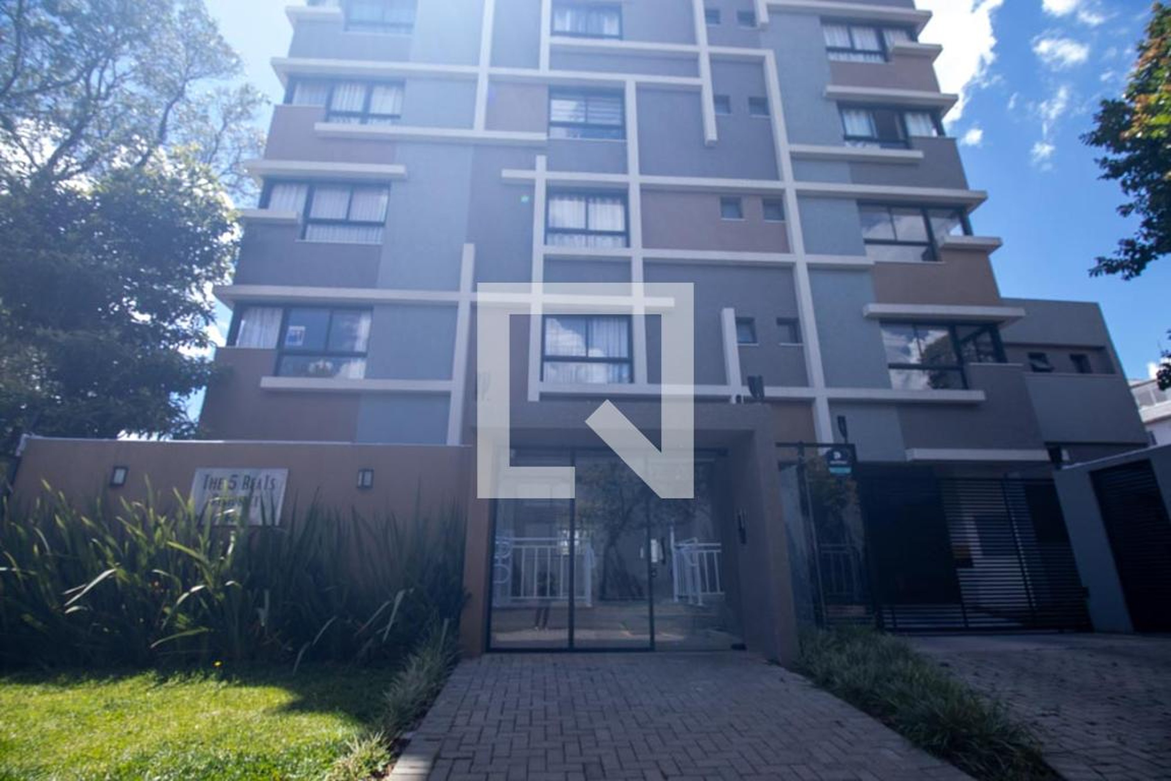 Fachada do Condomínio Condomínio em Rua Amazonas, 900