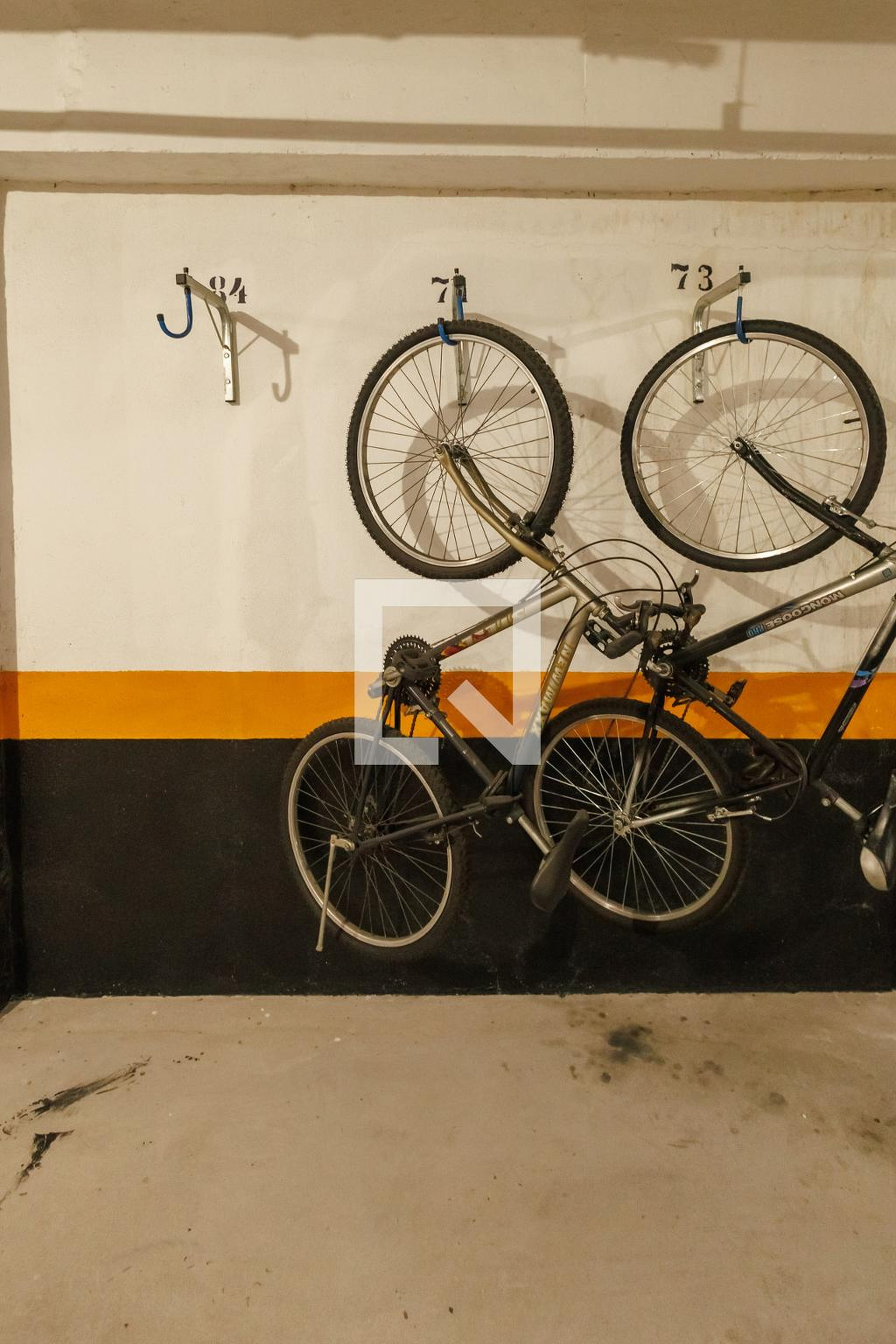 Bicicletário - Maison Royale