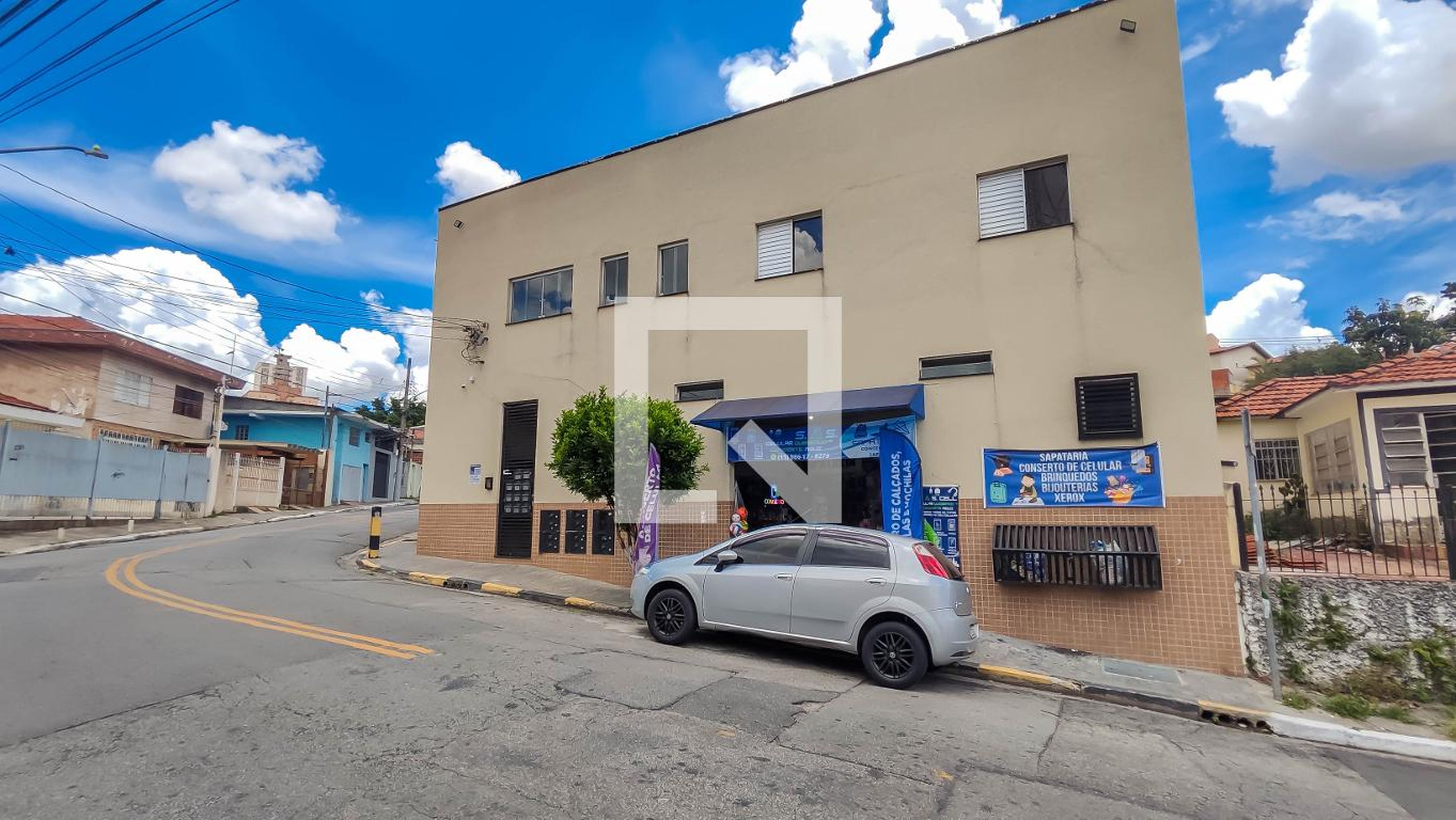 Fachada do Prédio Condomínio em Rua Maria Elisa Siqueira, 315