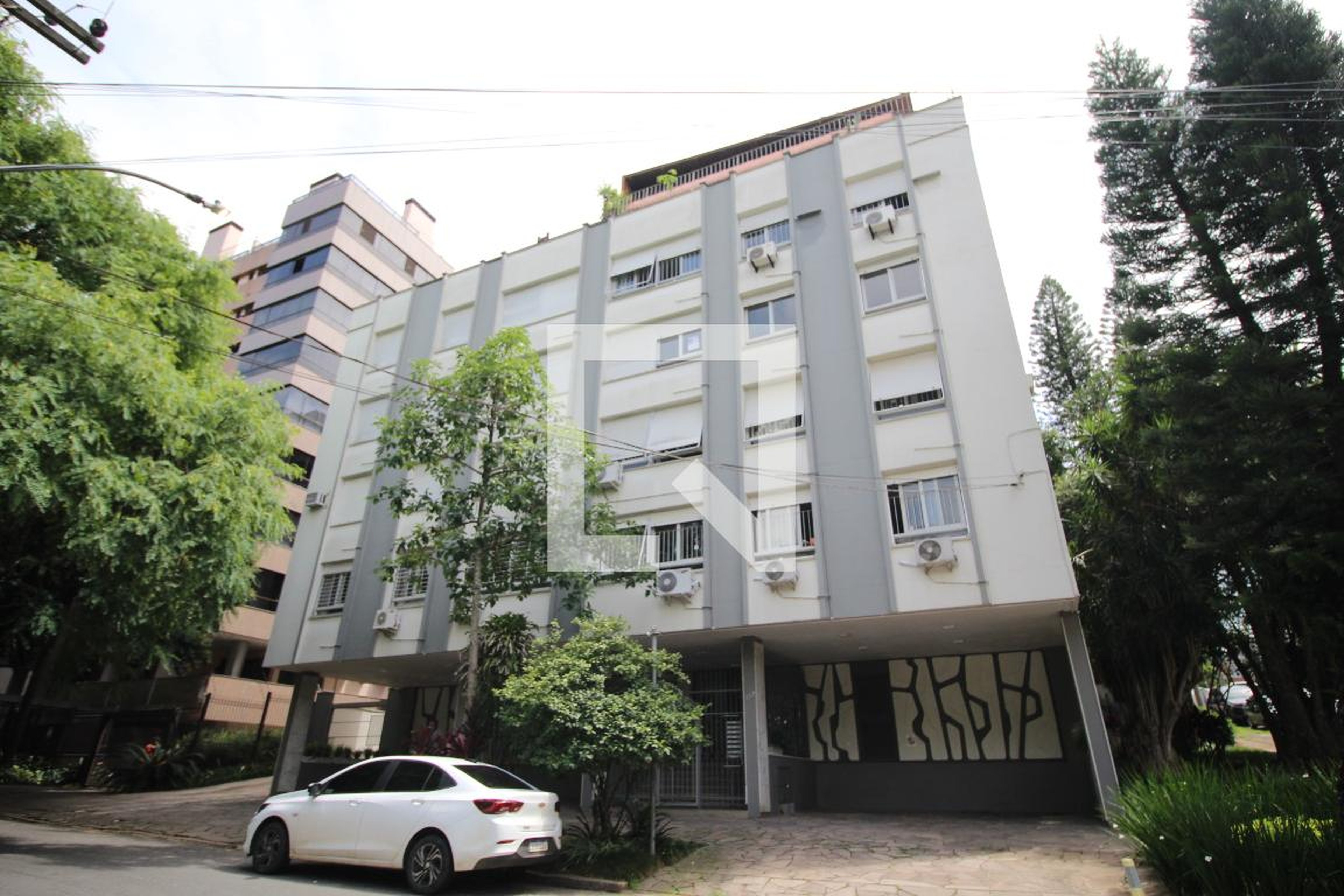 Fachada Edifício Skorpios I