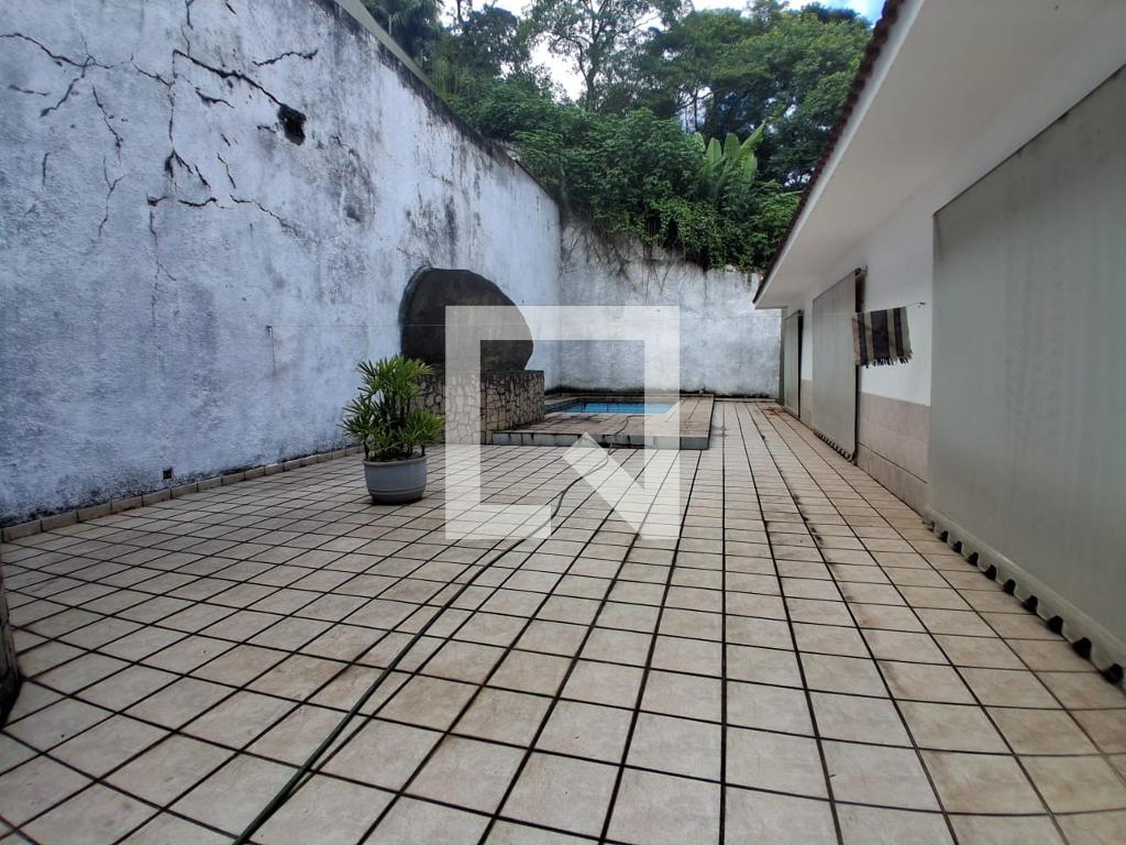 Área externa Condomínio em Rua Artur Sievers, 555