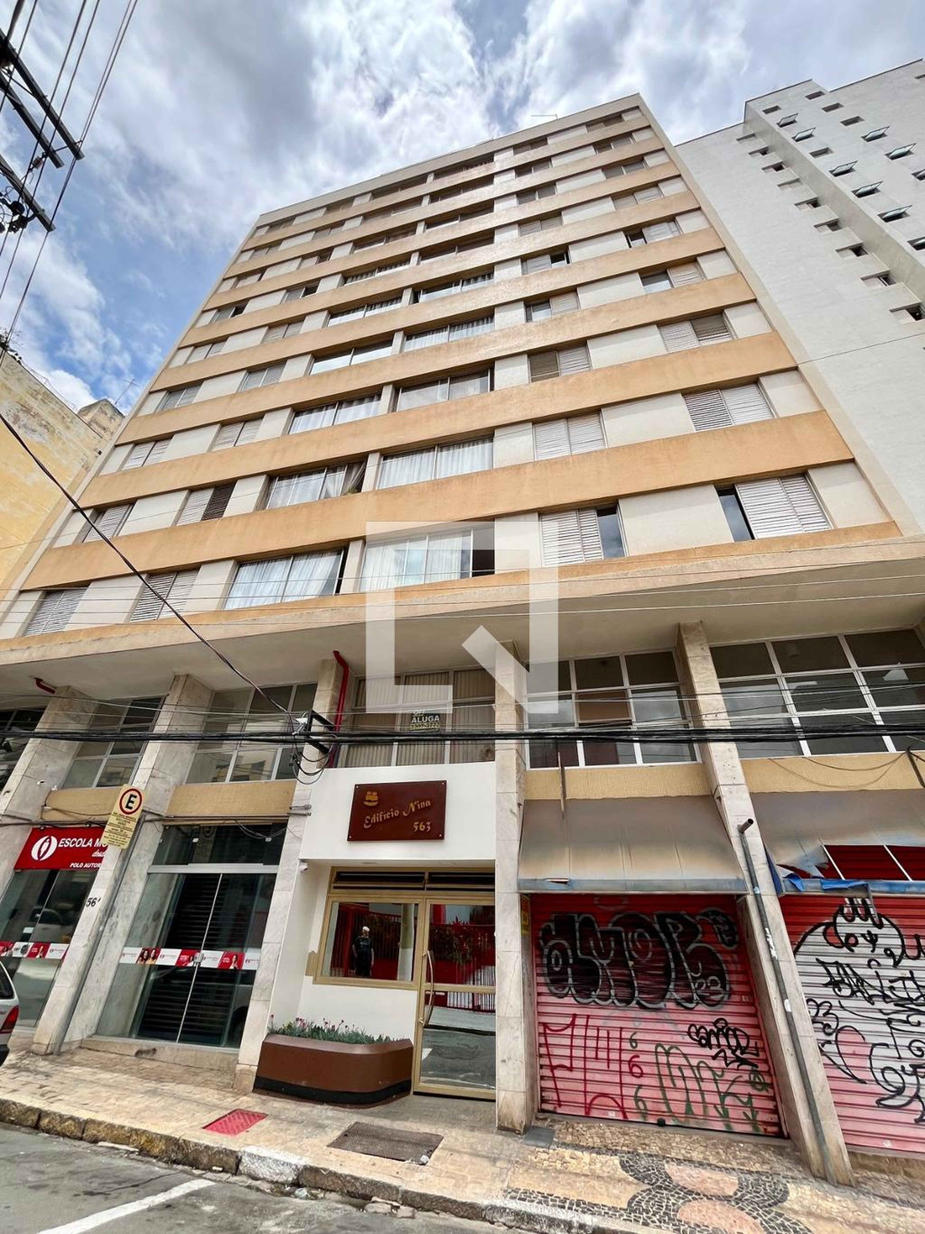 Fachada do Prédio Condomínio em Rua Doutor Quirino, 563