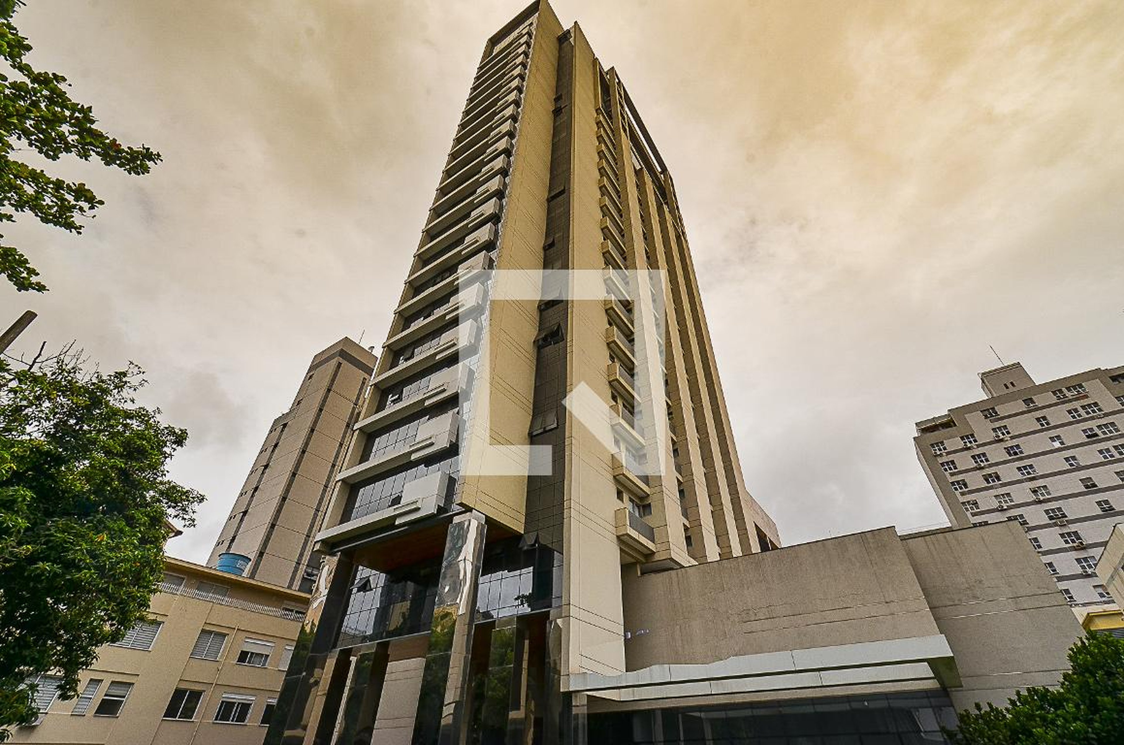 Fachada Condomínio Selfie Apartaments