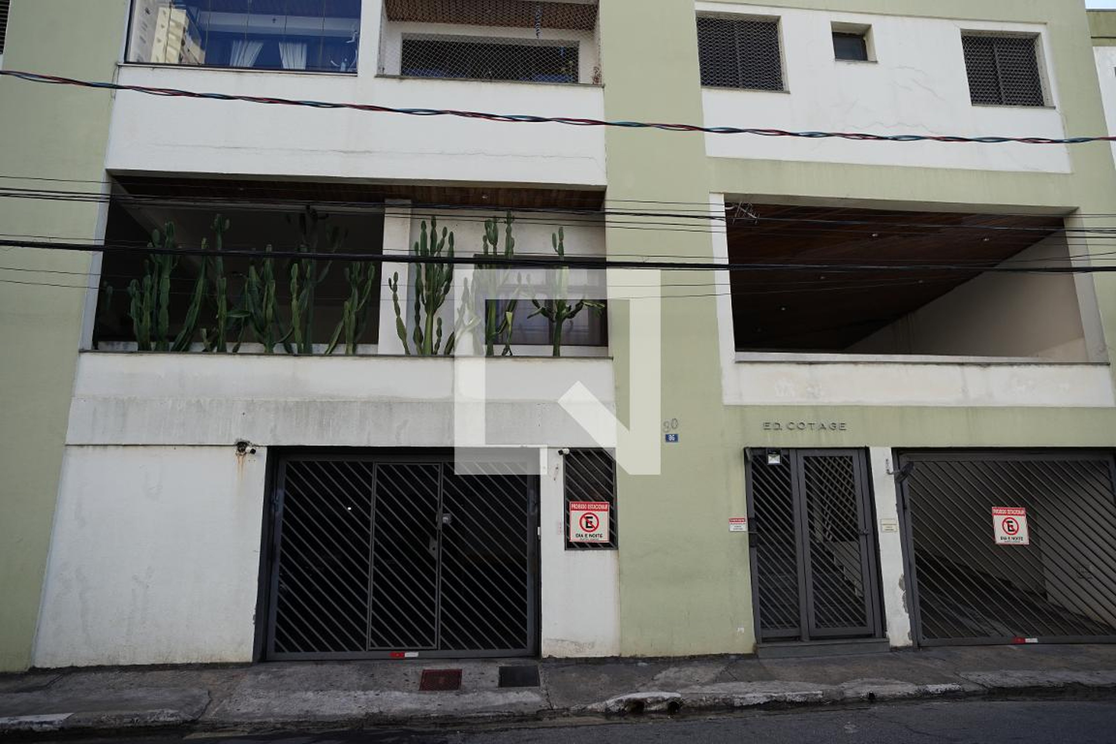 Fachada do Prédio Edifício Cotage