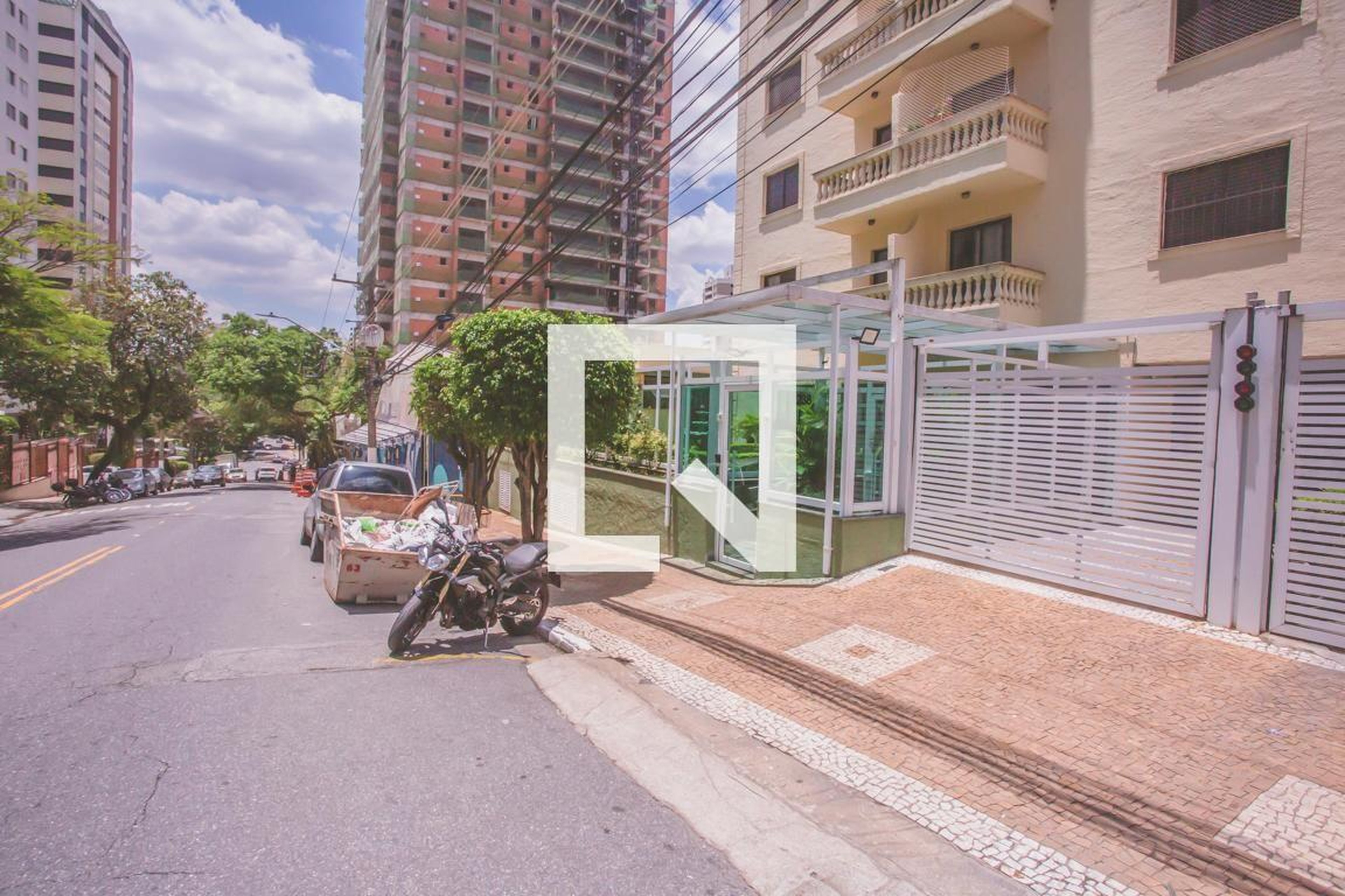 Fachada Condomínio Maison Mont Martre