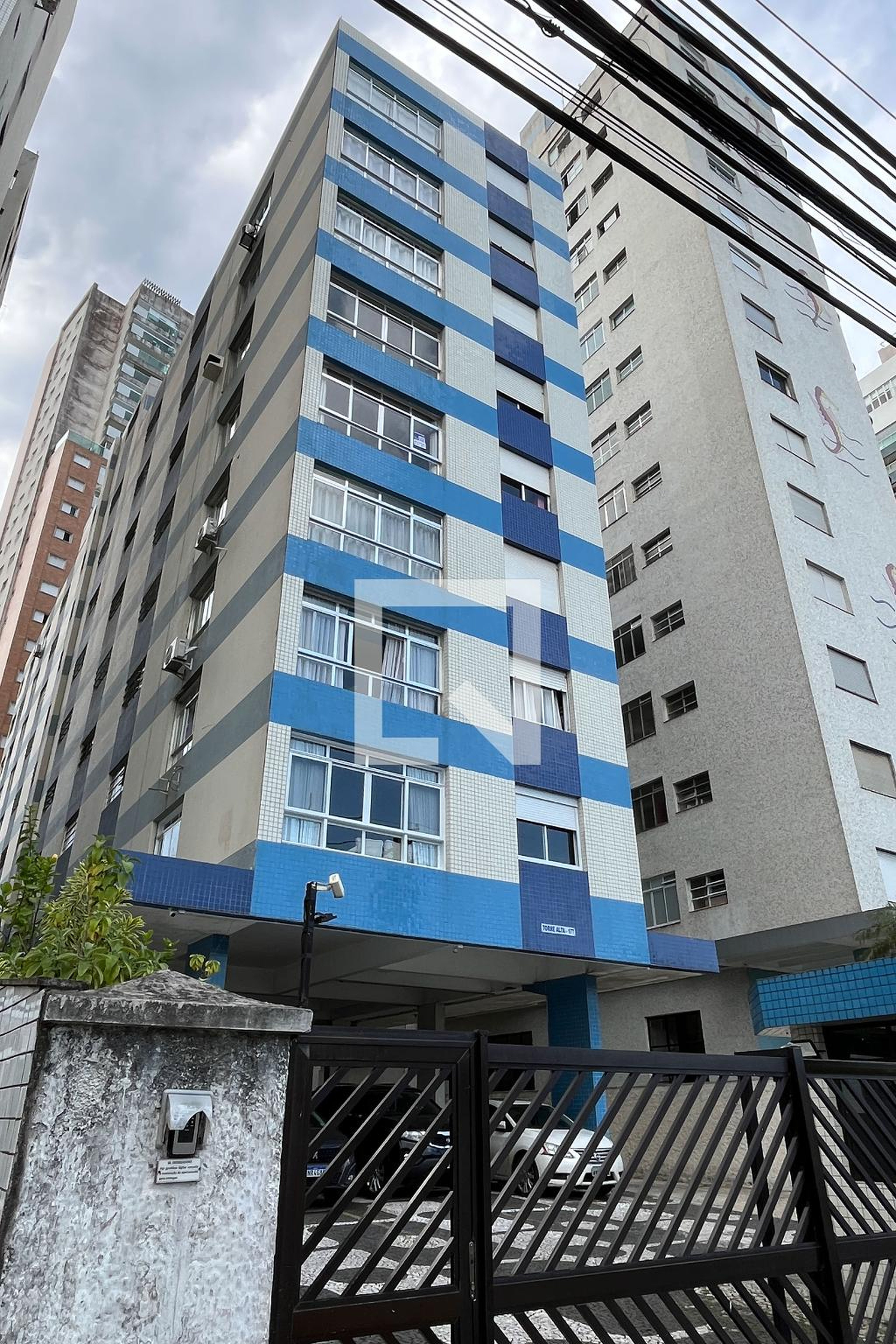 Fachada Condomínio Torre Alta