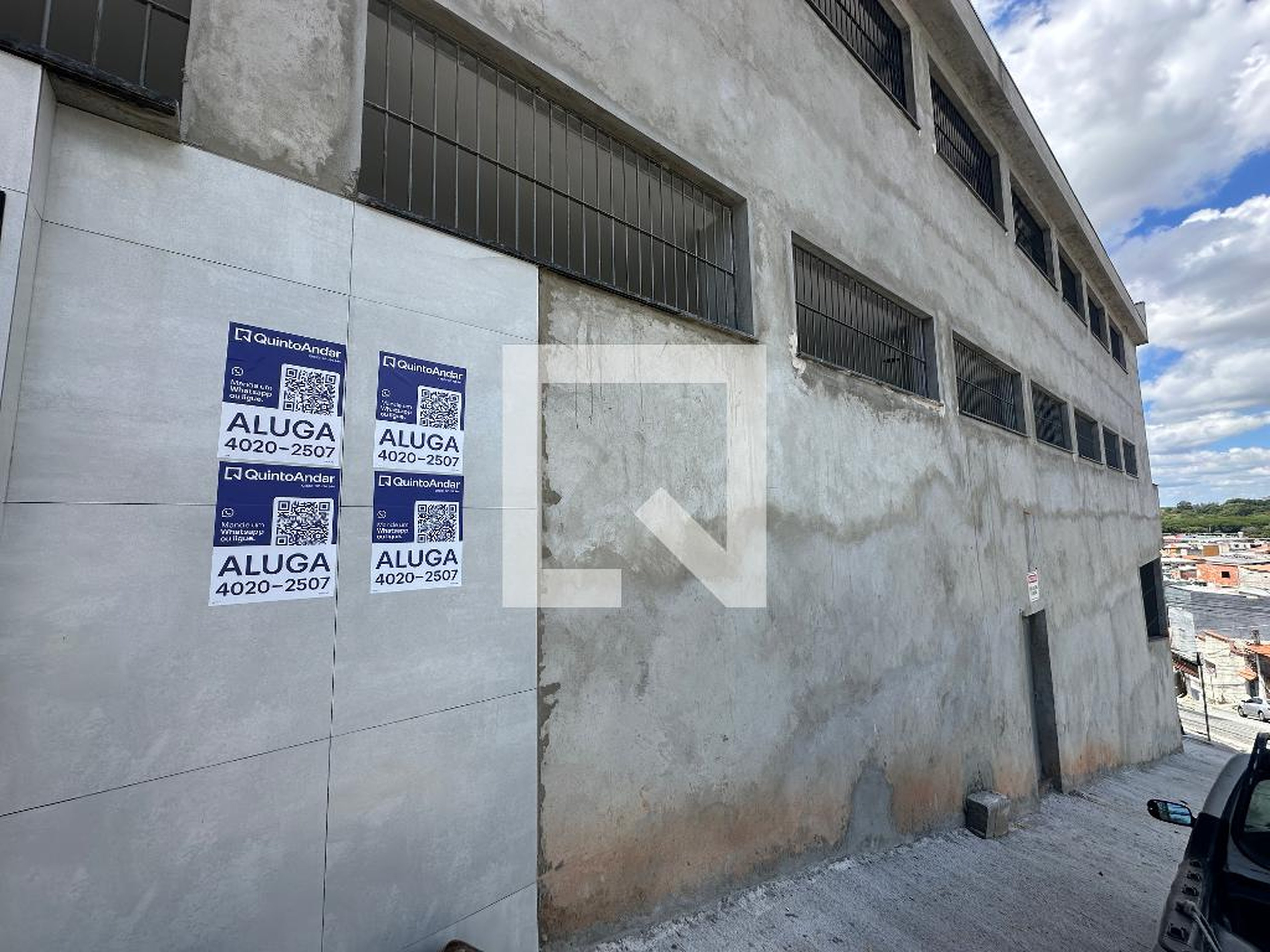 Fachada Condomínio em Rua Antônio Pereira Tendeiro, 363