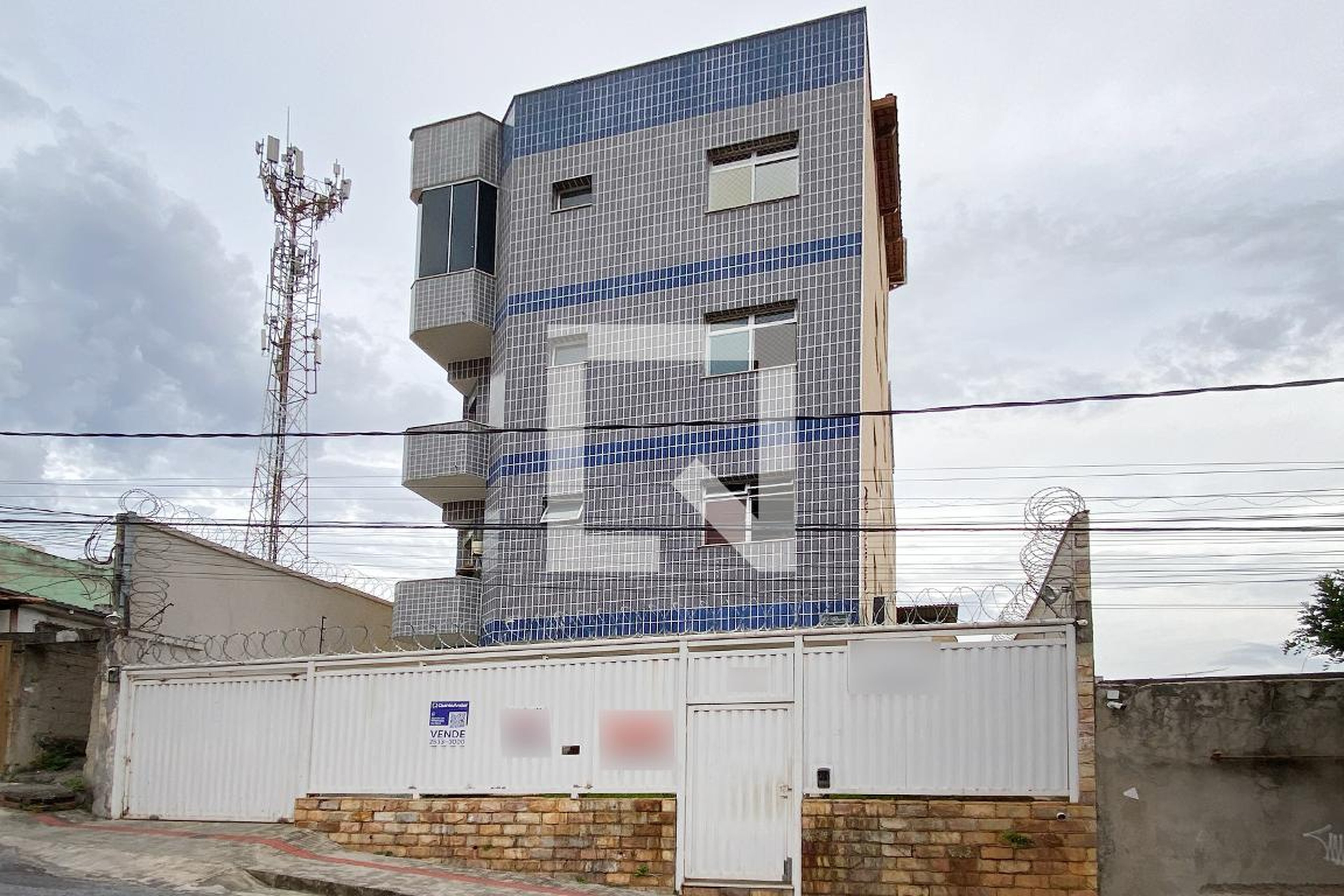 Fachada Condomínio em Rua Lincoln, 104