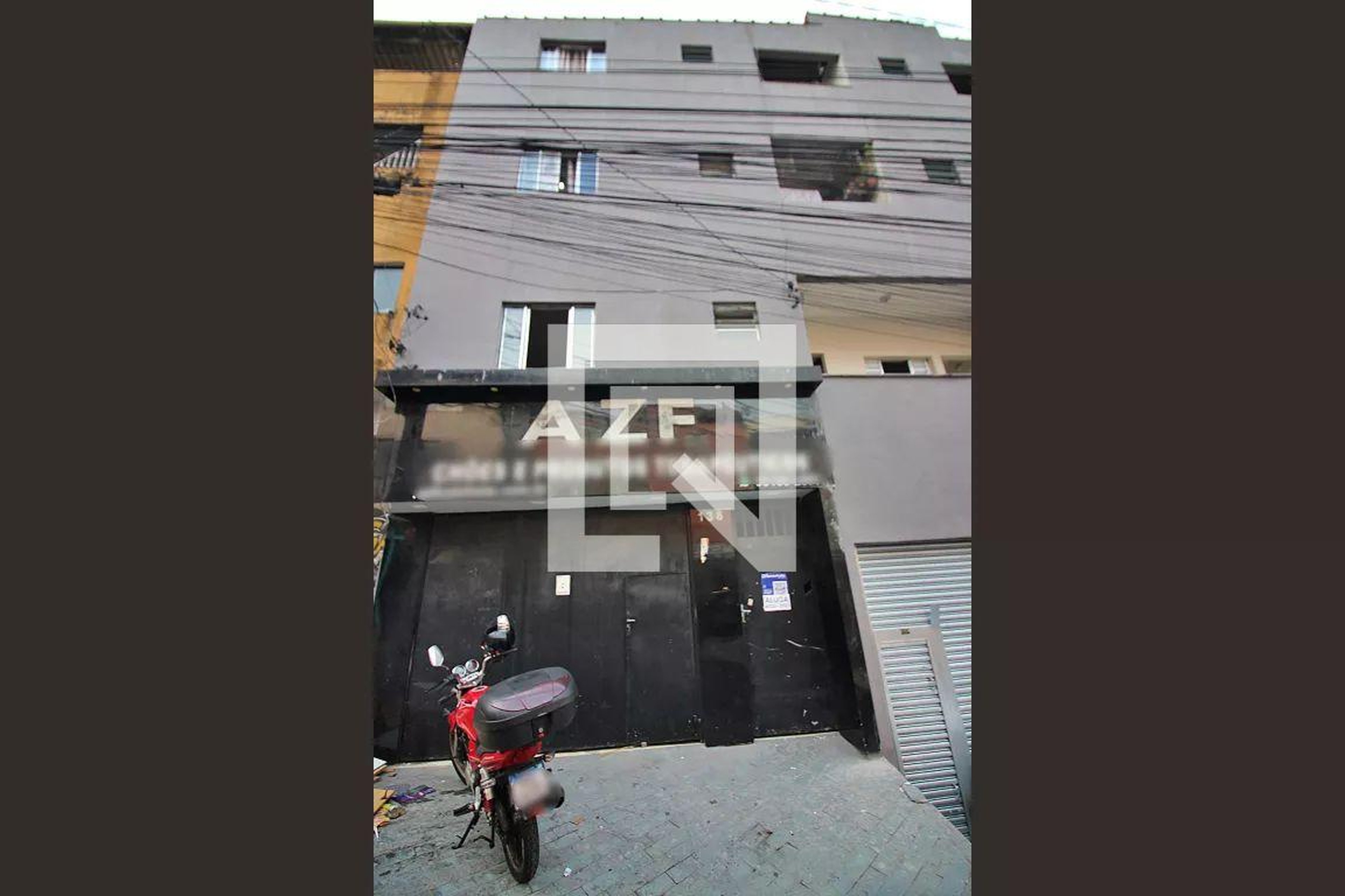 Fachada Condomínio em Avenida Londres, 138