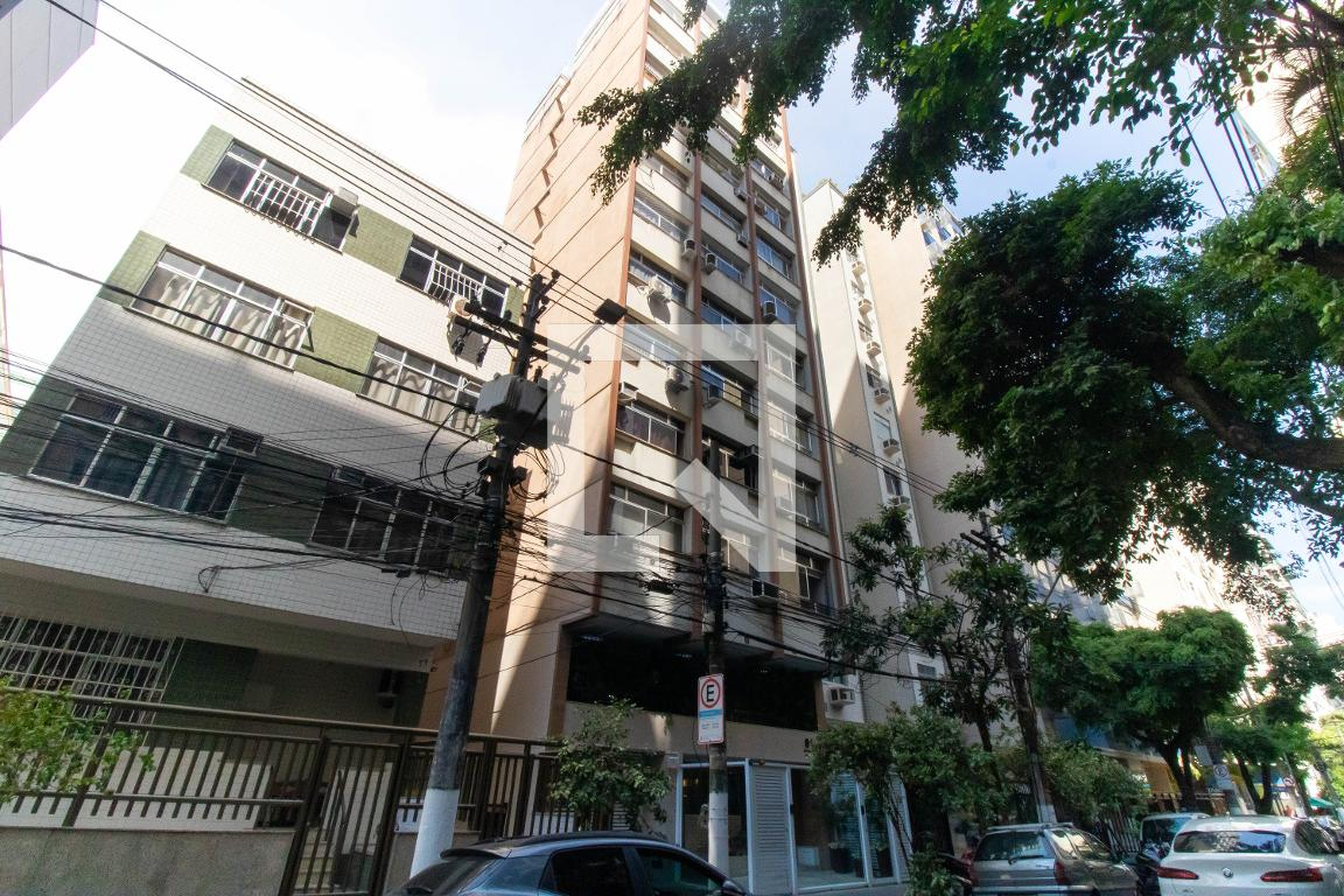 Fachada Condomínio em Rua Ator Paulo Gustavo, 81