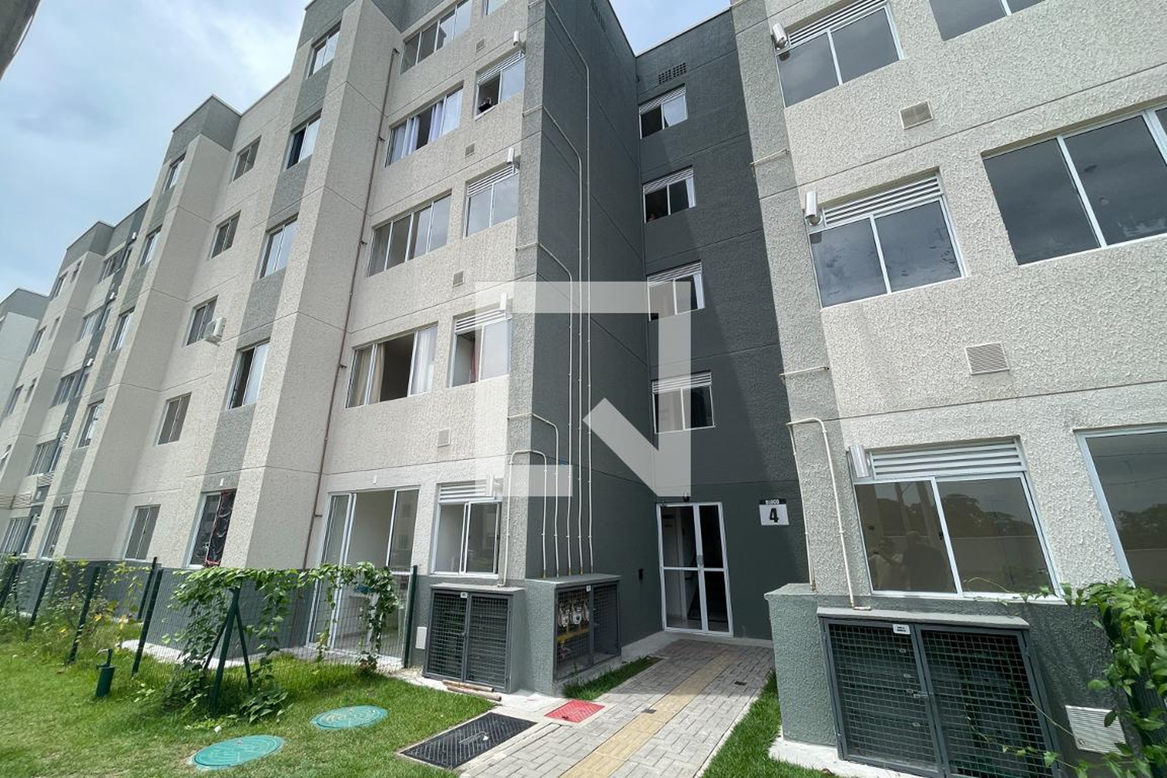 Fachada Condomínio em Rua Salutaris, 57