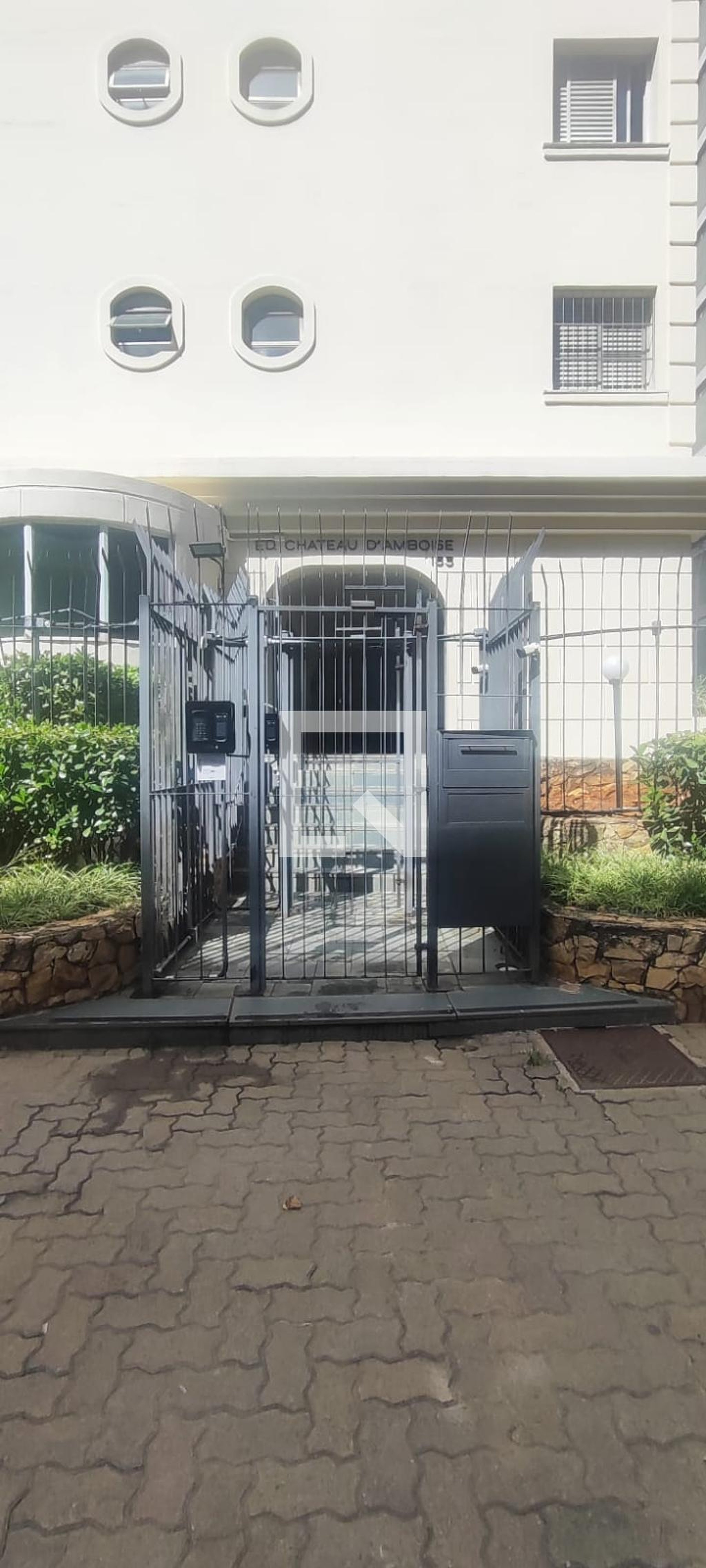 Fachada Condomínio Chateau D' Amboise