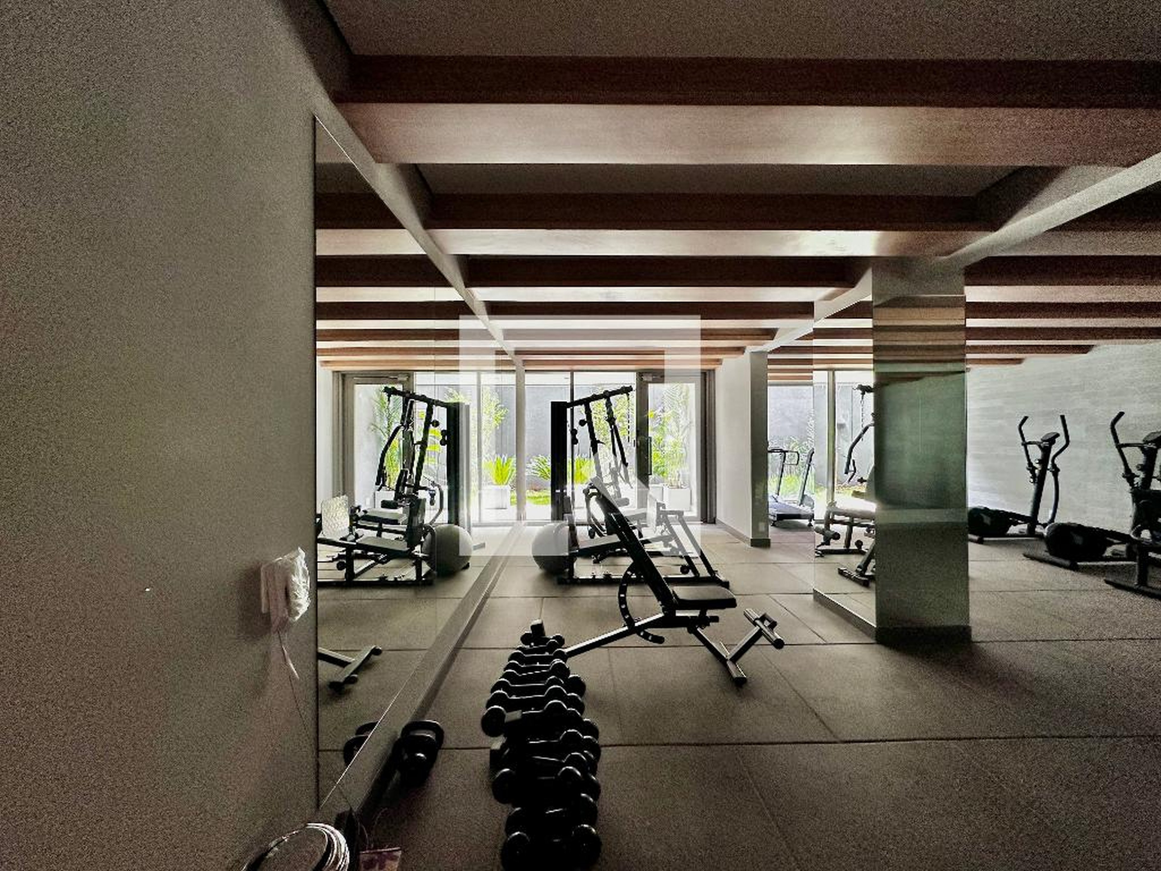Academia Condomínio em Rua do Estilo Barroco, 6