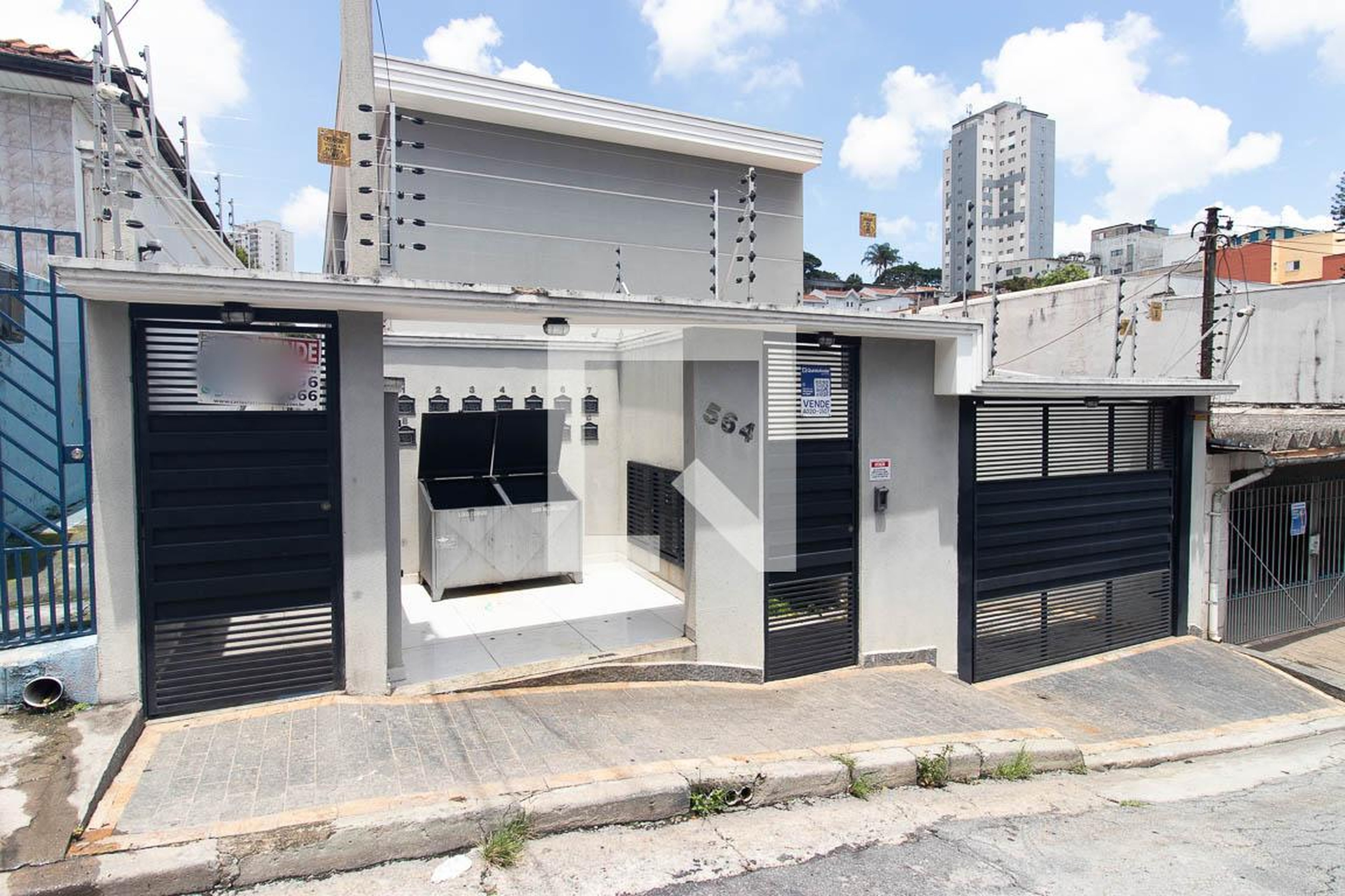 Fachada Condomínio em Rua Aldeia Vinte de Setembro, 564