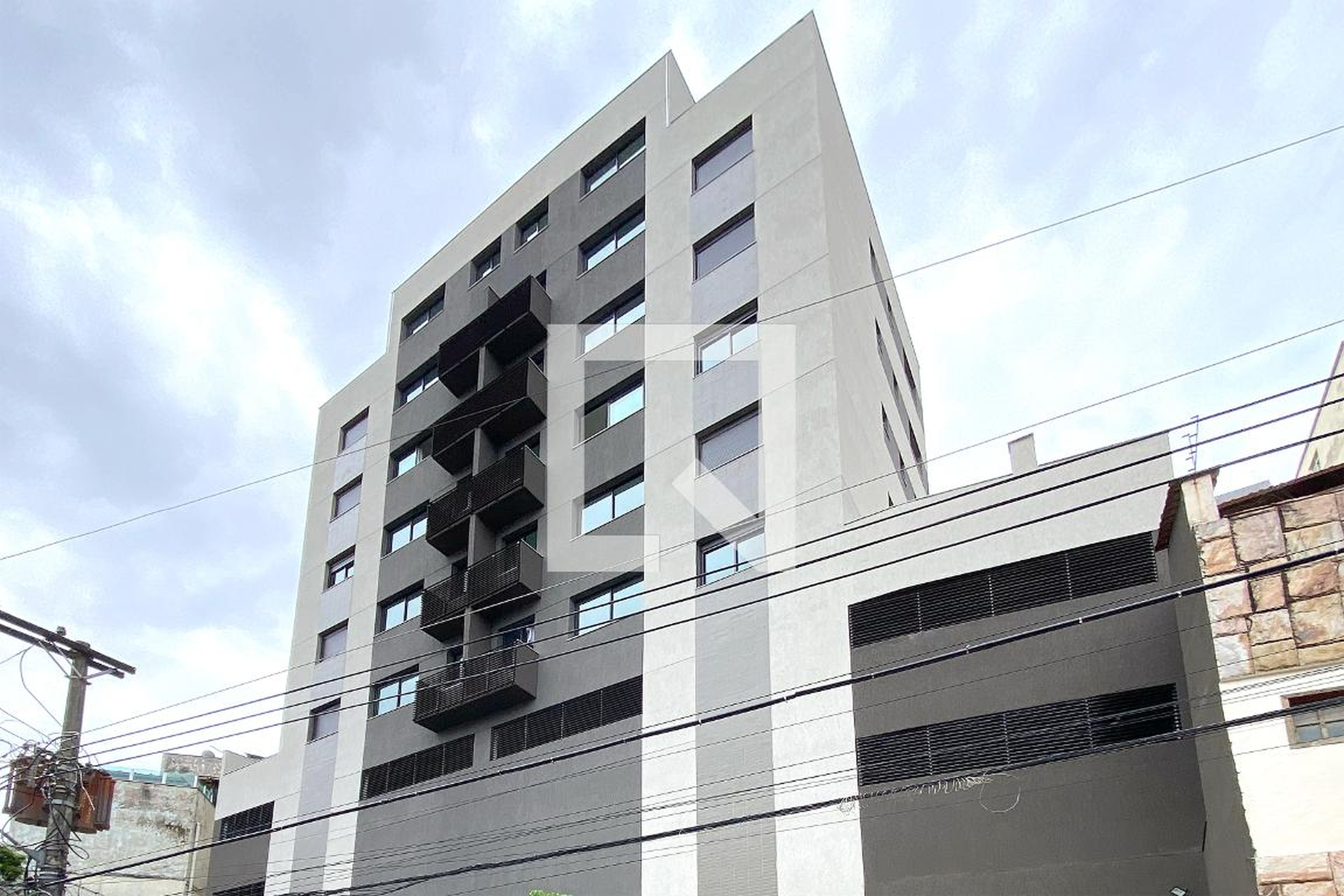 Fachada Condomínio em Rua Senador Pompéu, 175