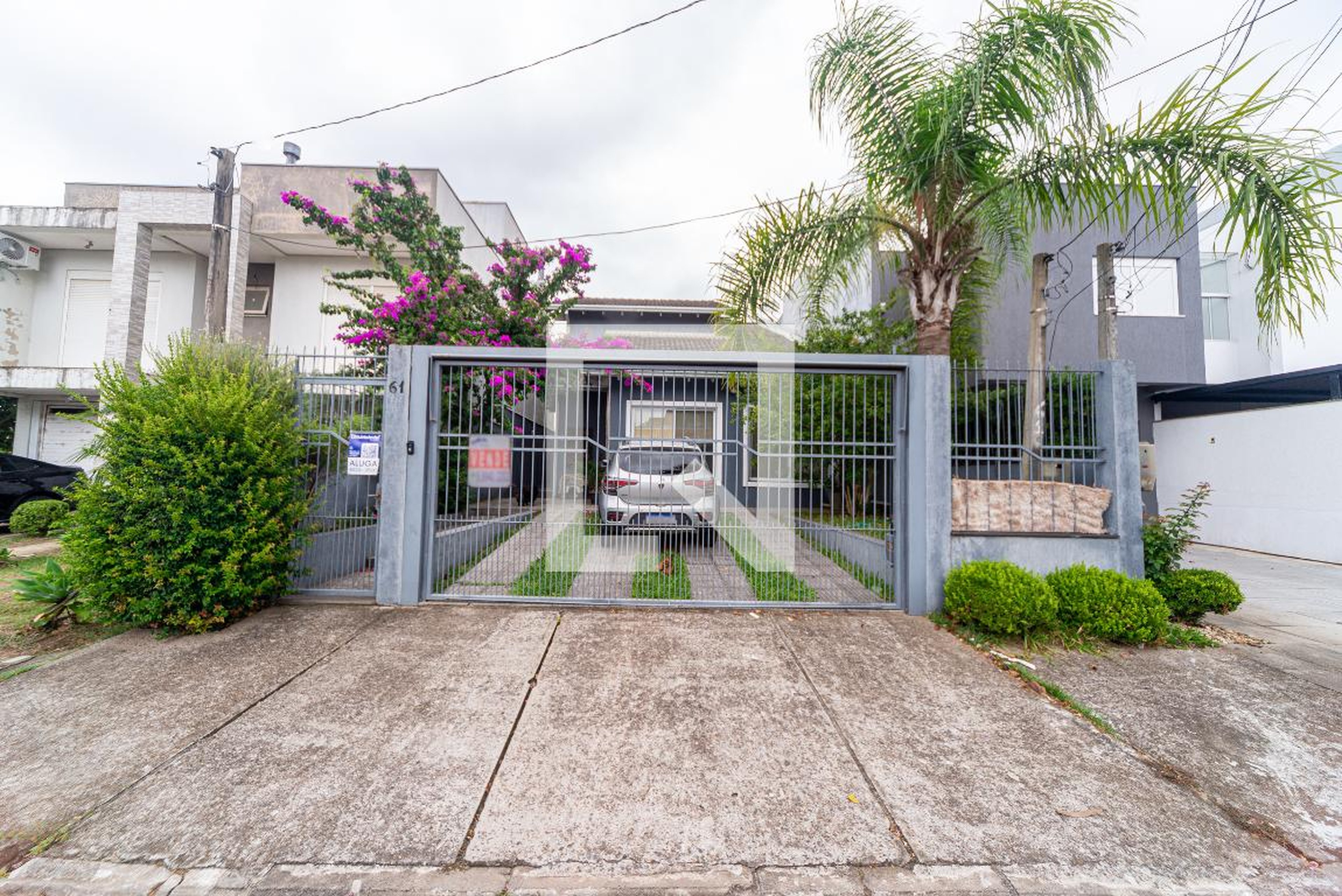 Fachada Condomínio em Rua Antônio Lory Muller, 61