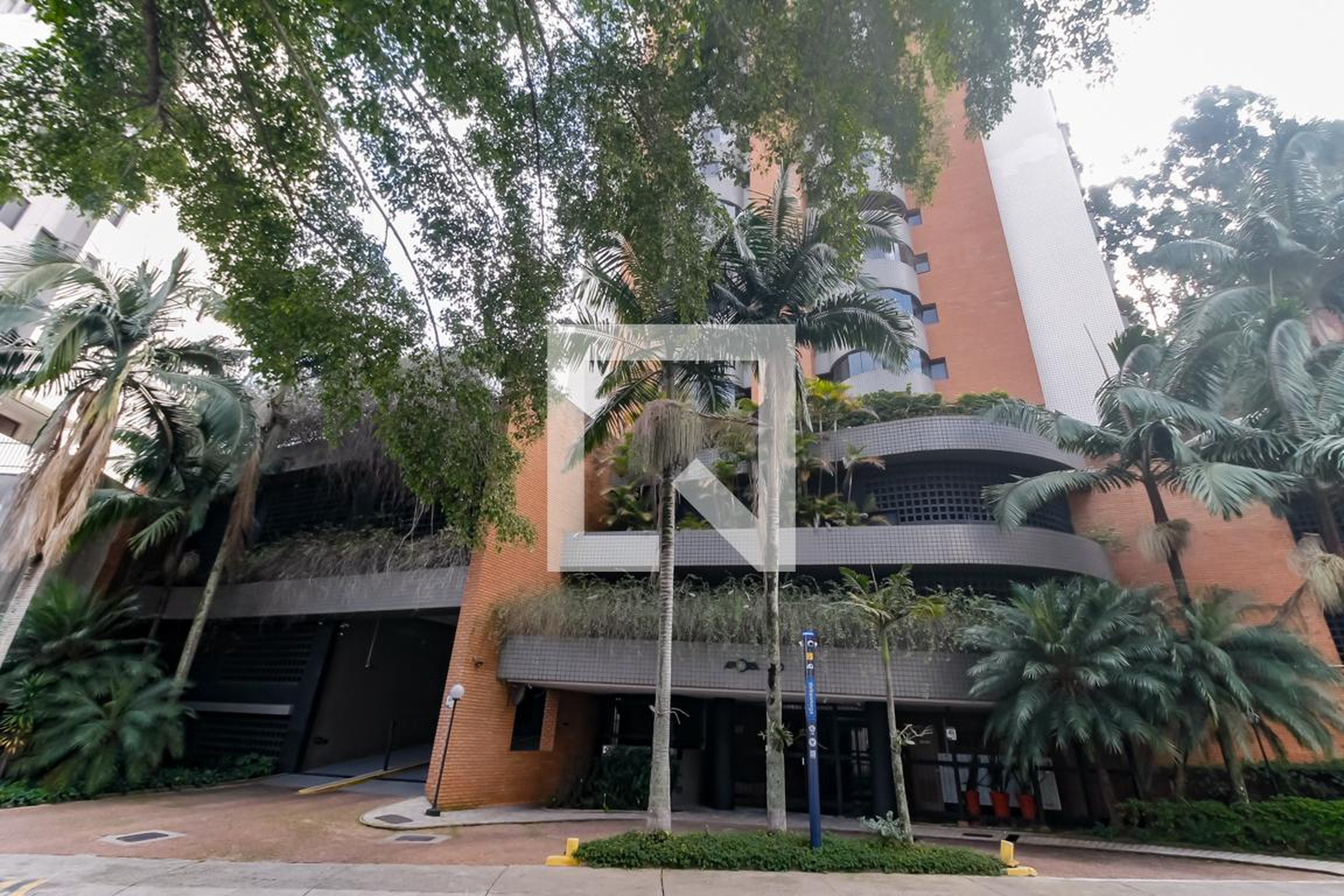 Fachada do Prédio Condomínio Aporã