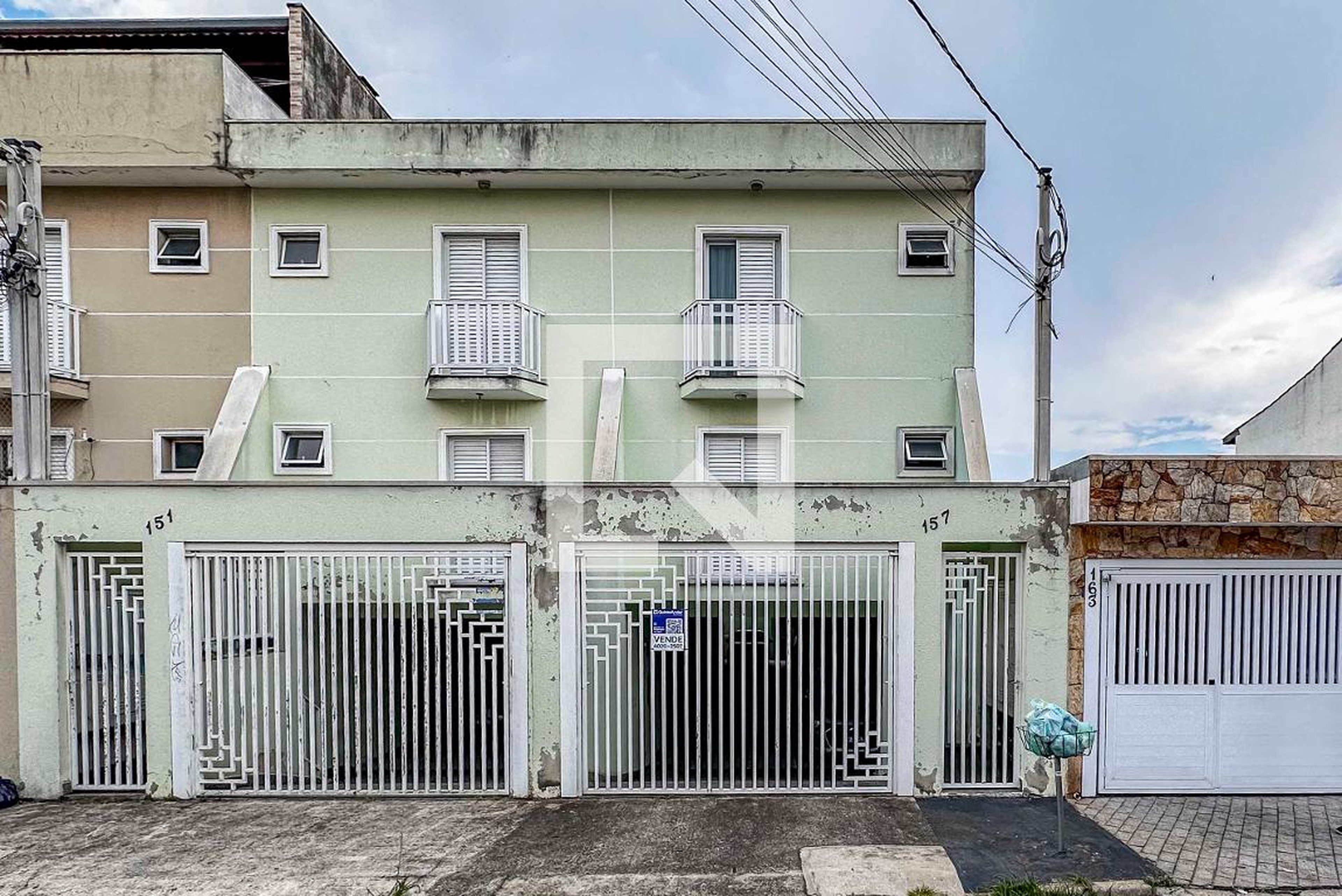 Fachada Condomínio em Rua Germânia, 157