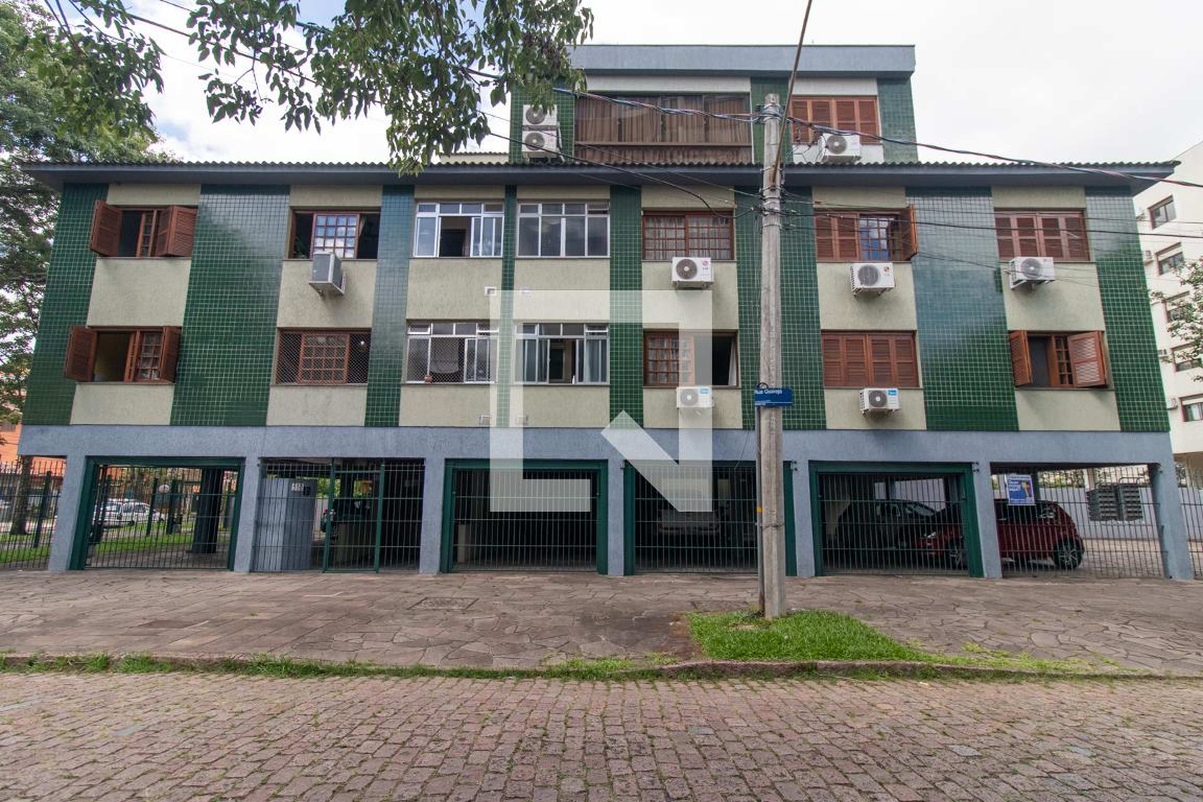 Fachada Edifício Castelões