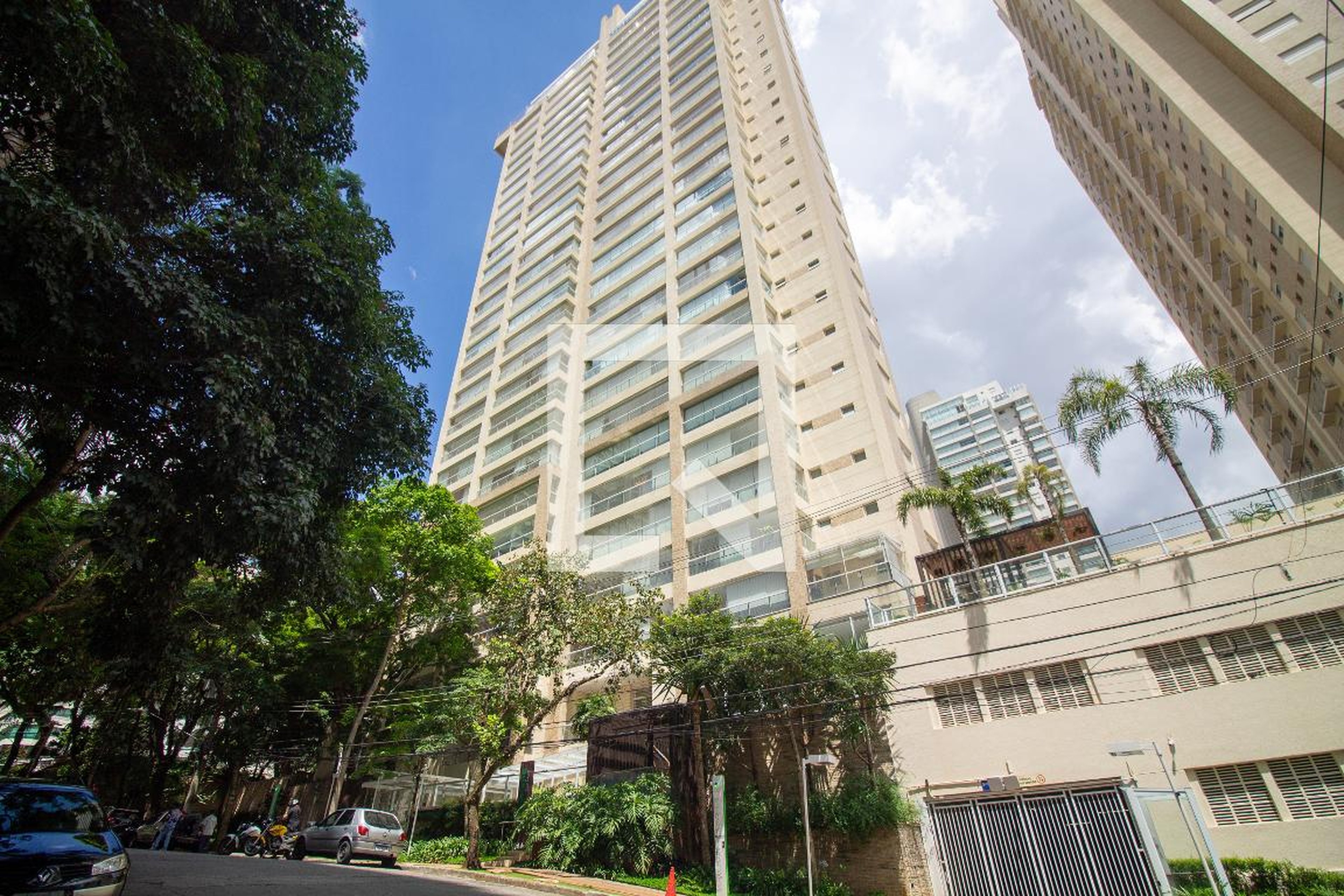 Fachada do Prédio Condomínio Du Champ