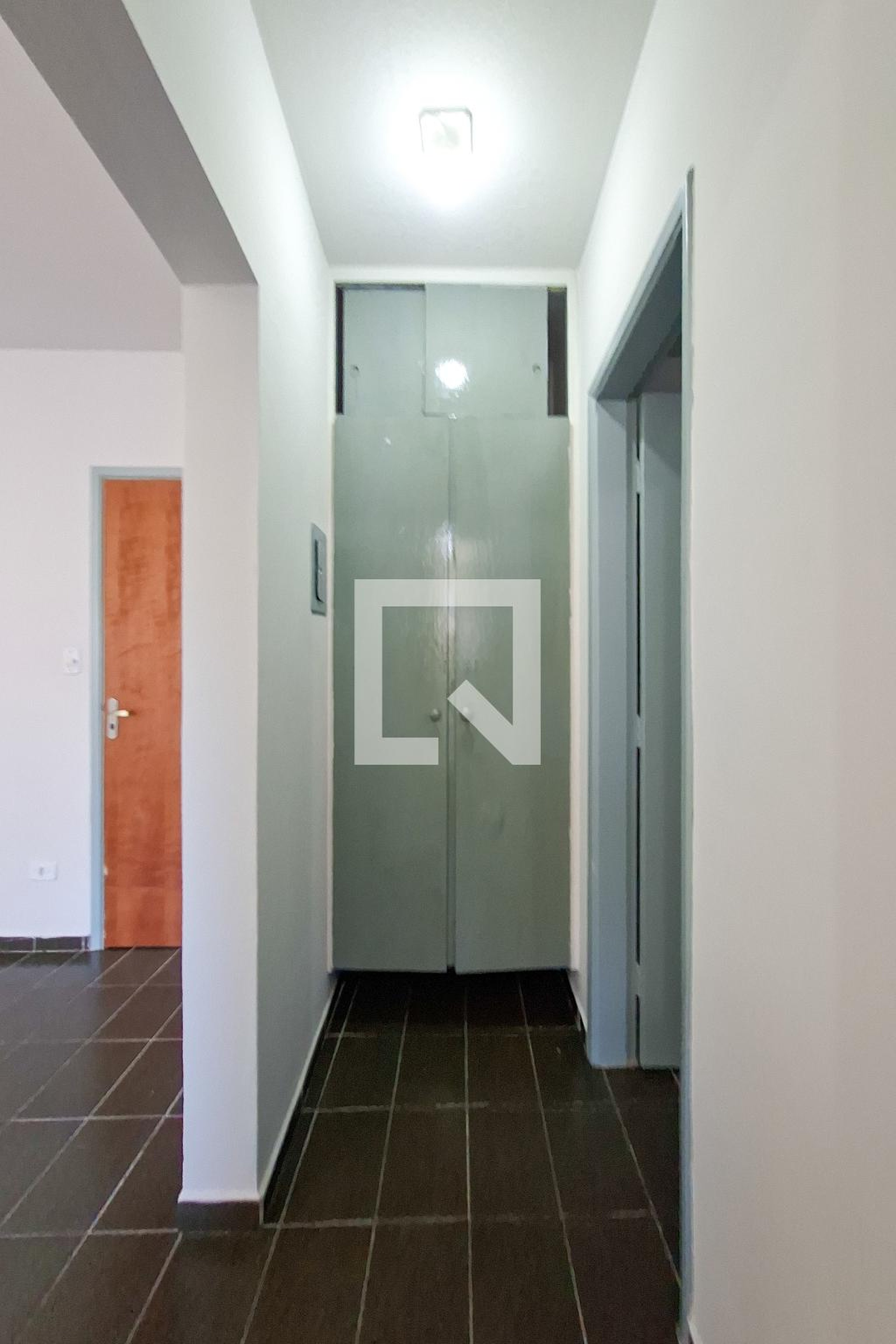 Hall - Ed. Janaína II