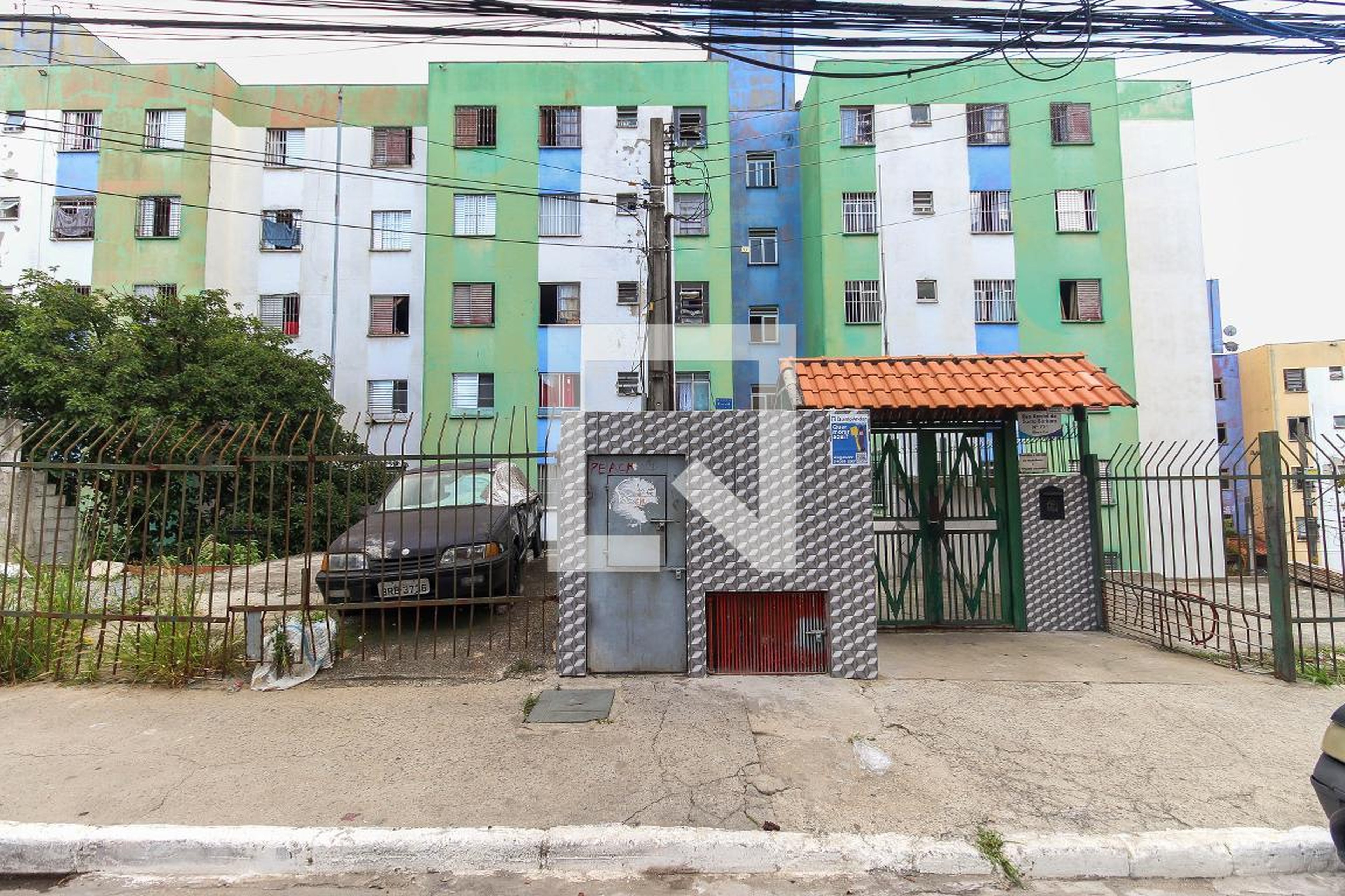 Fachada do Prédio Condomínio em Rua Arraial de Santa Bárbara, 771