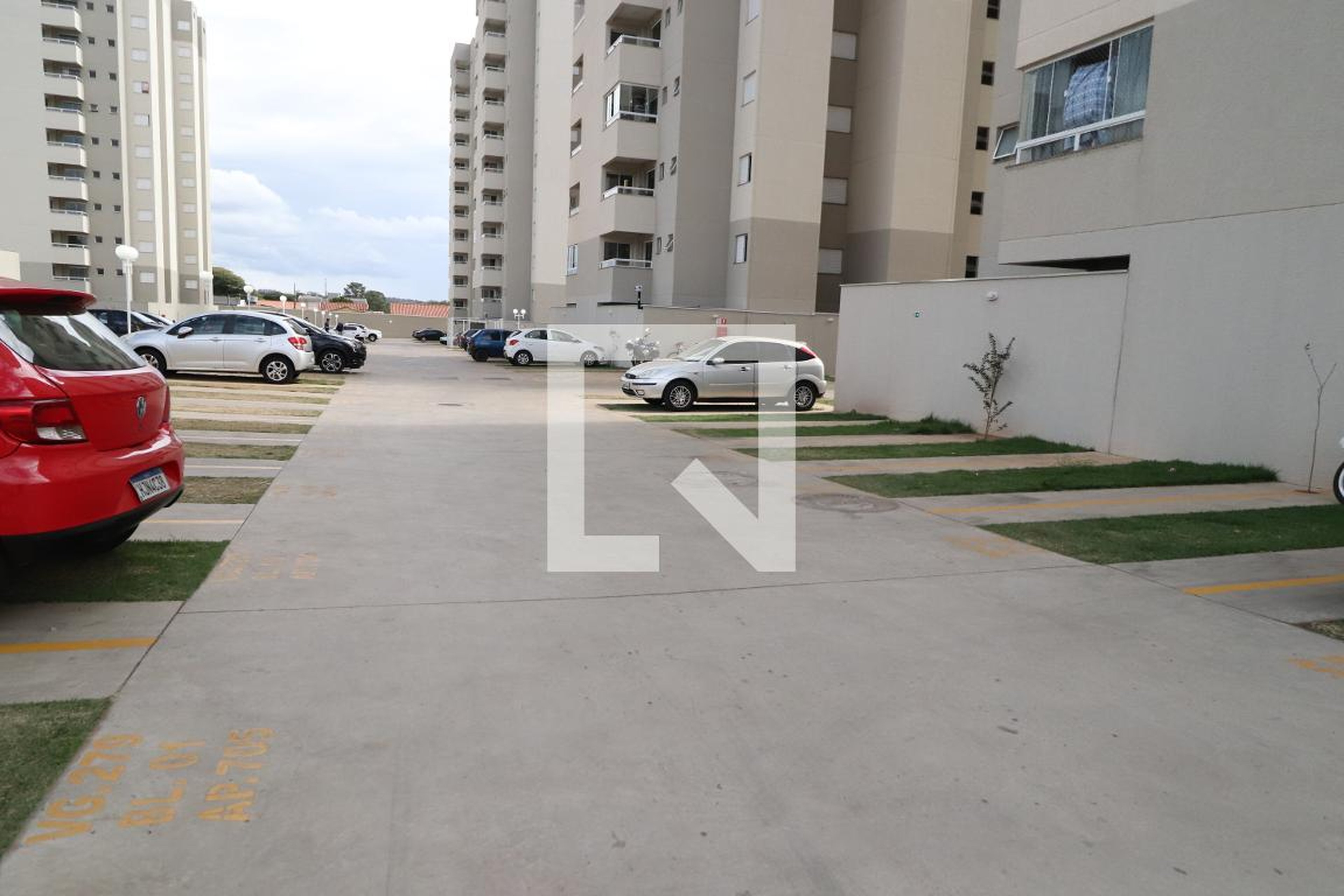 Estacionamento - Residencial Pallace Planalto