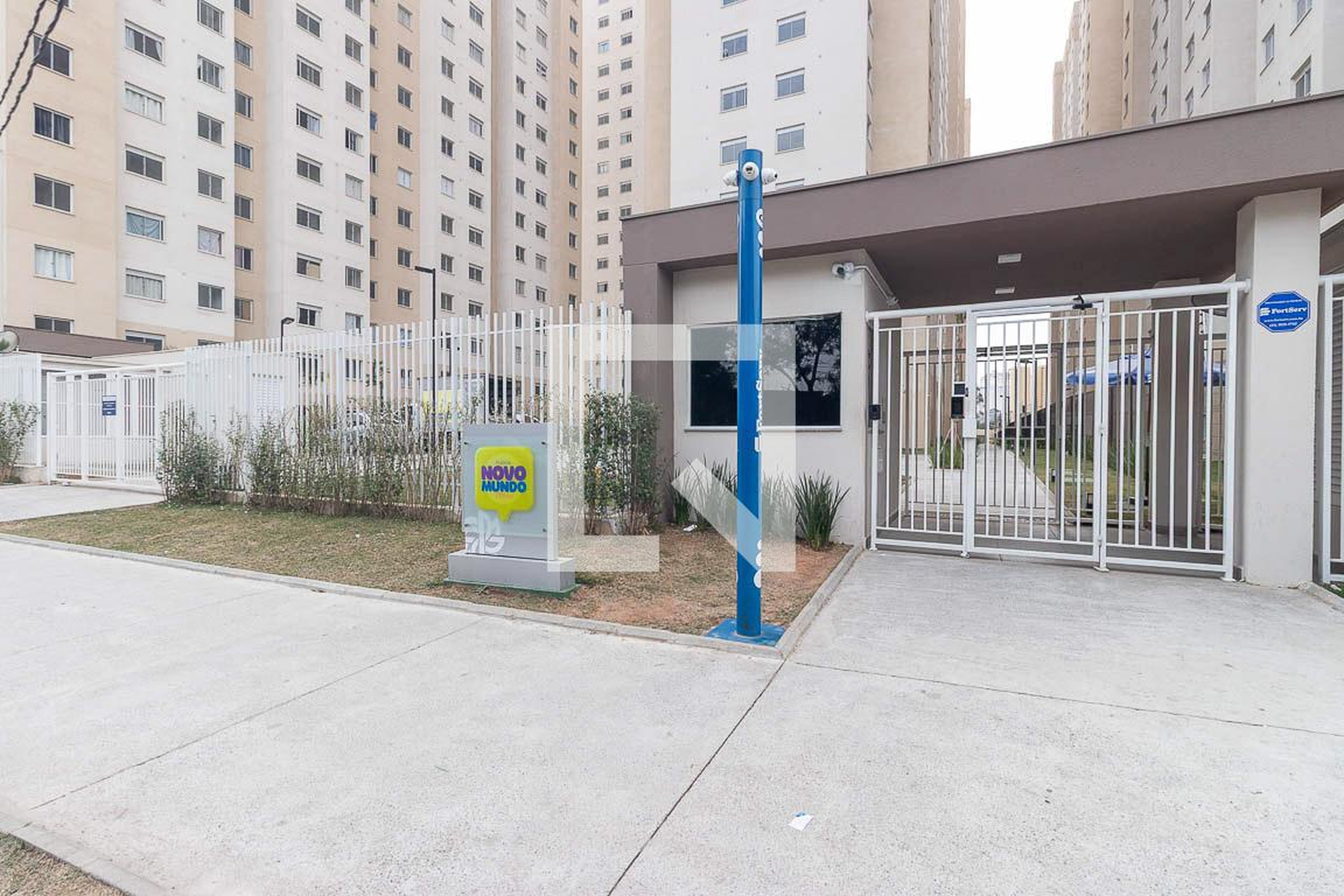 Fachada Condomínio em Rua da Baracela, 500