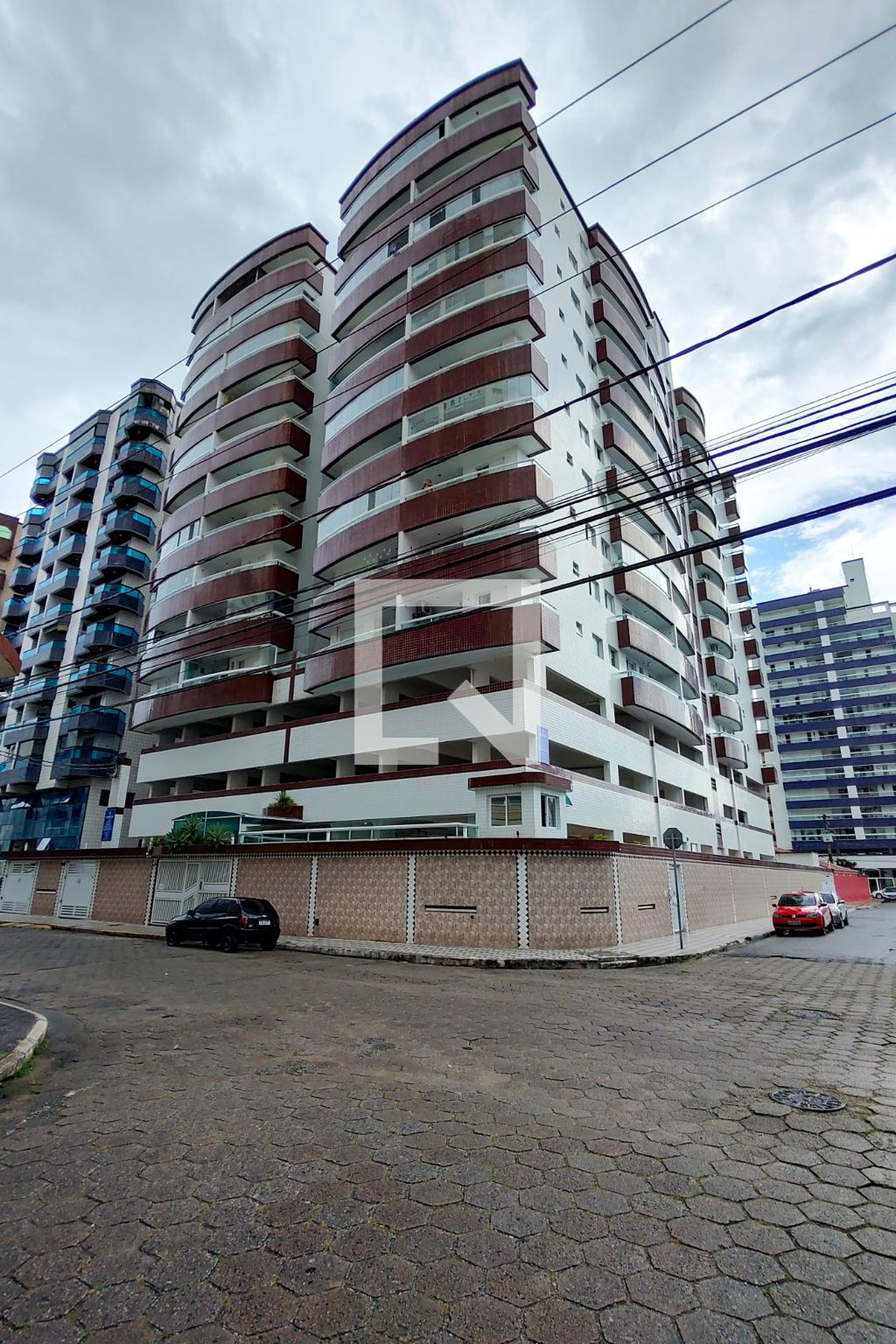 Fachada do Prédio Condomínio Capri