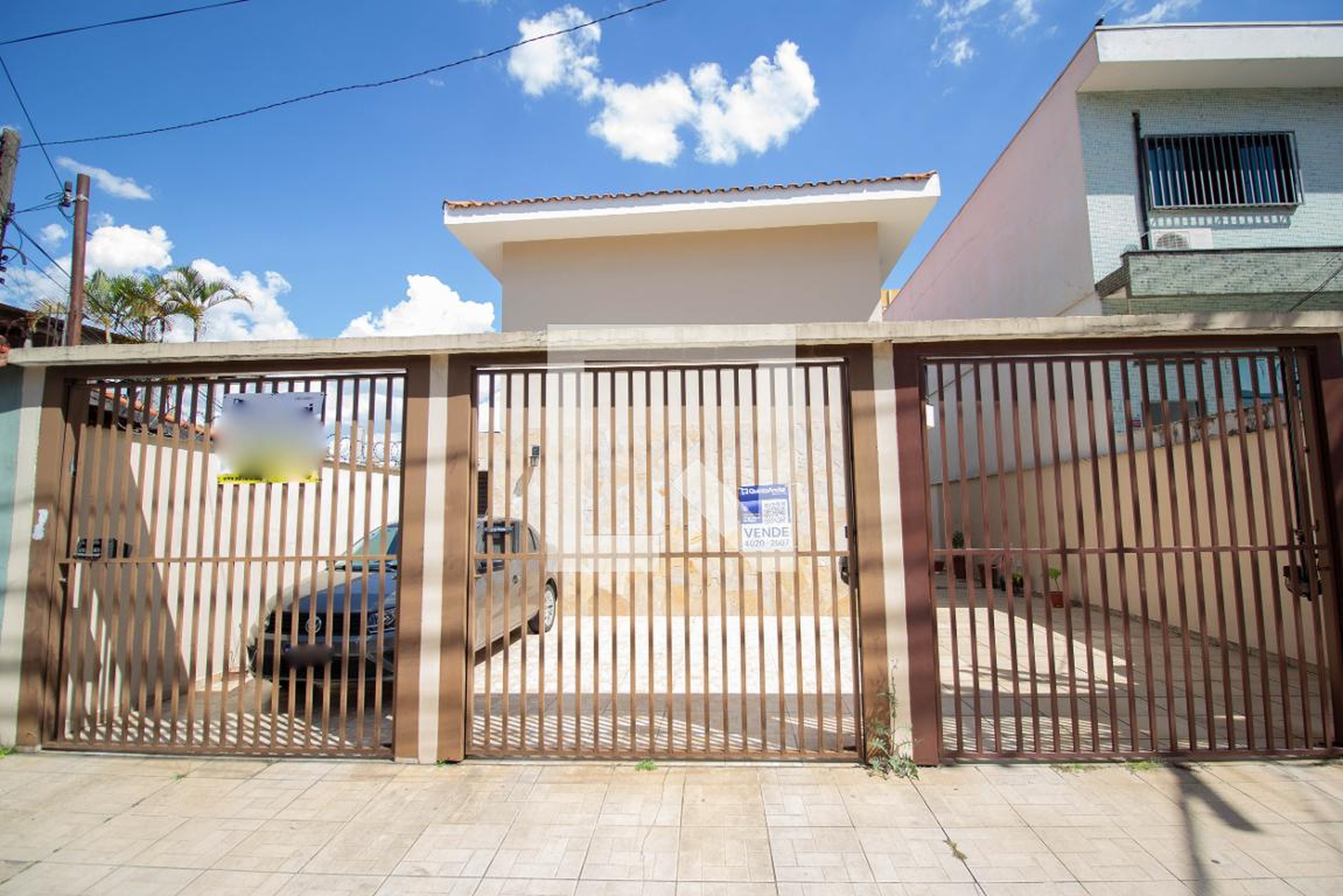 Fachada Condomínio em Rua dos Sitiantes, 384