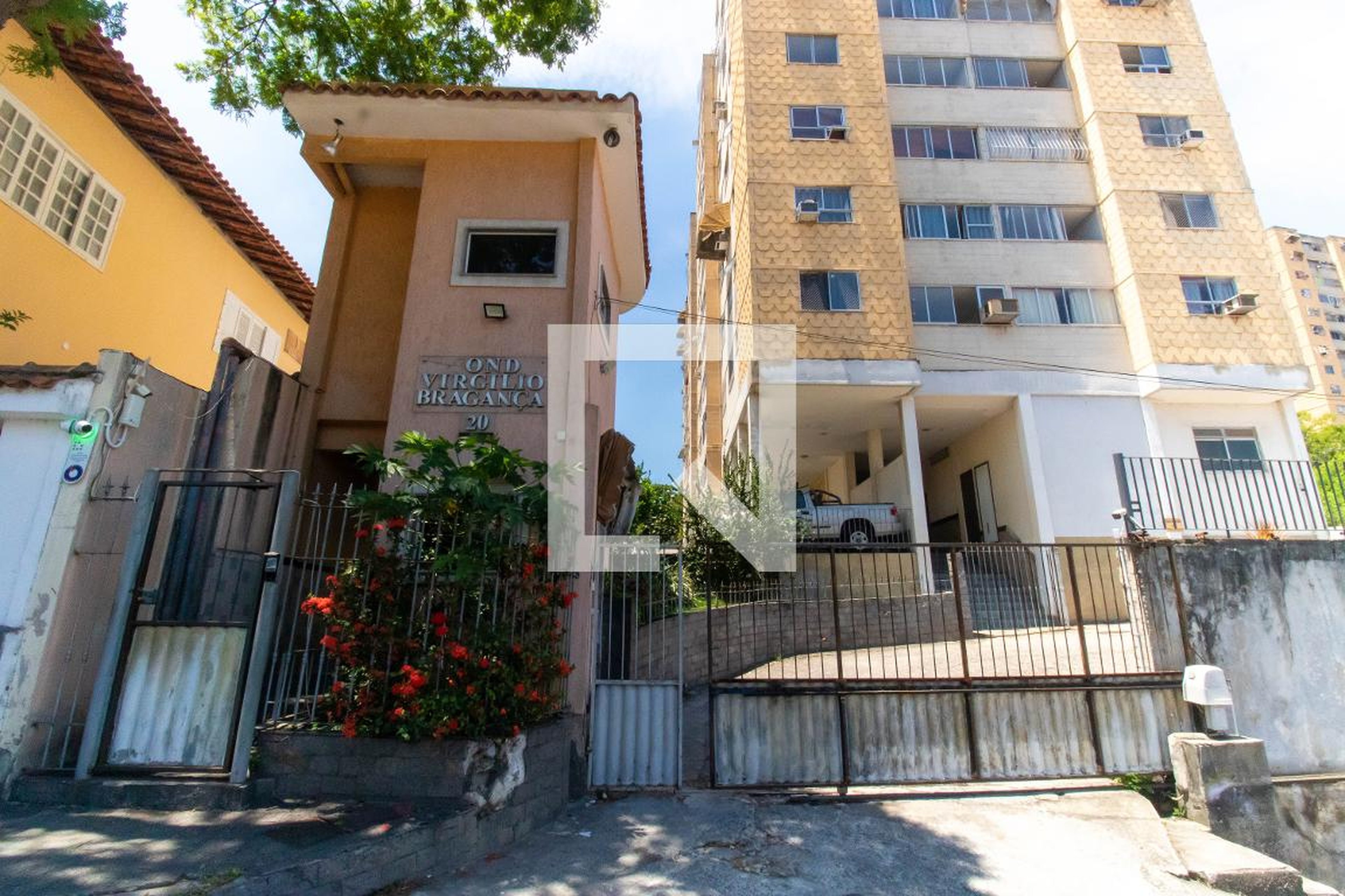 Fachada Condomínio Conjunto Virgílio Bragança Quintanilha