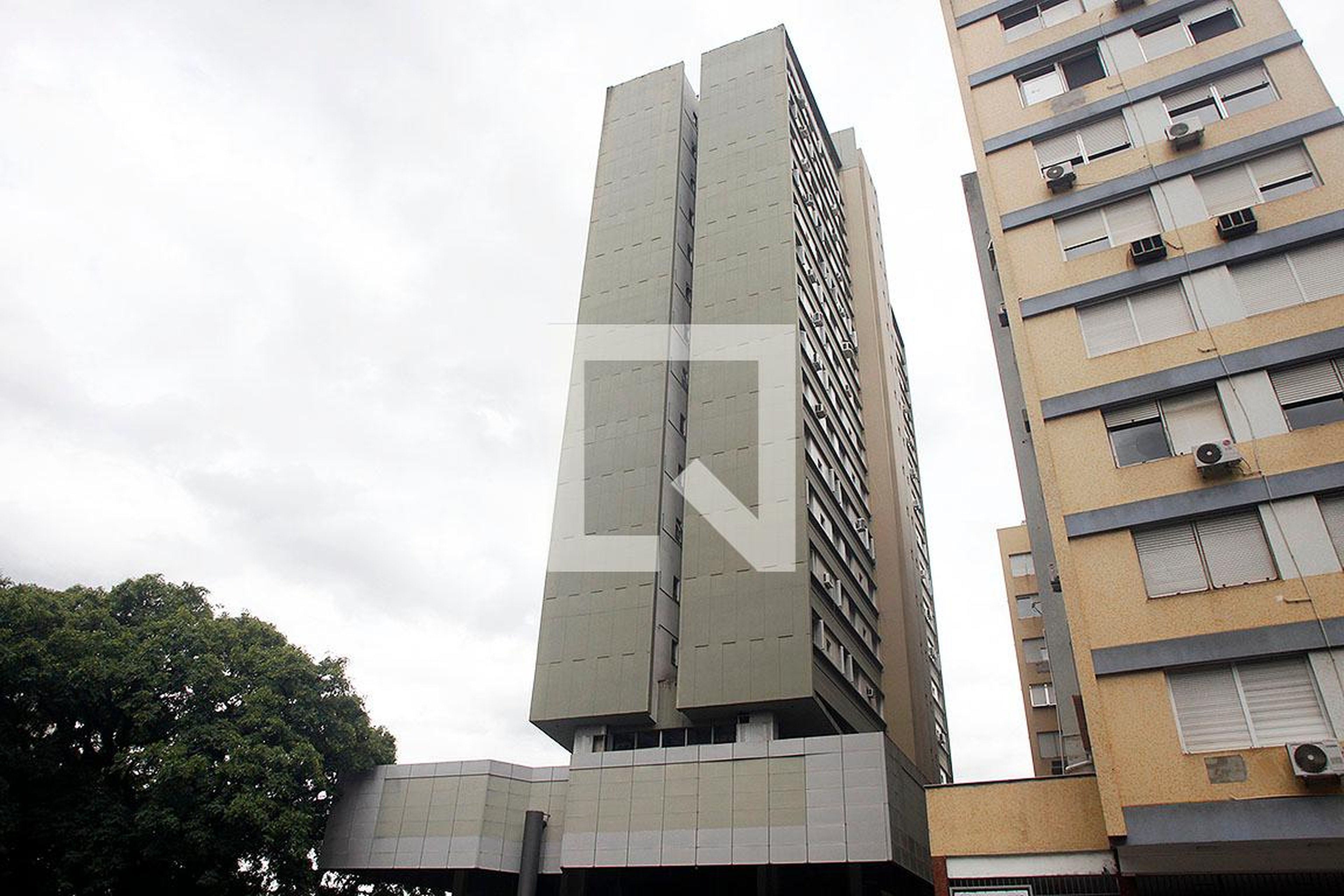 Fachada Edifício Portal da Praça