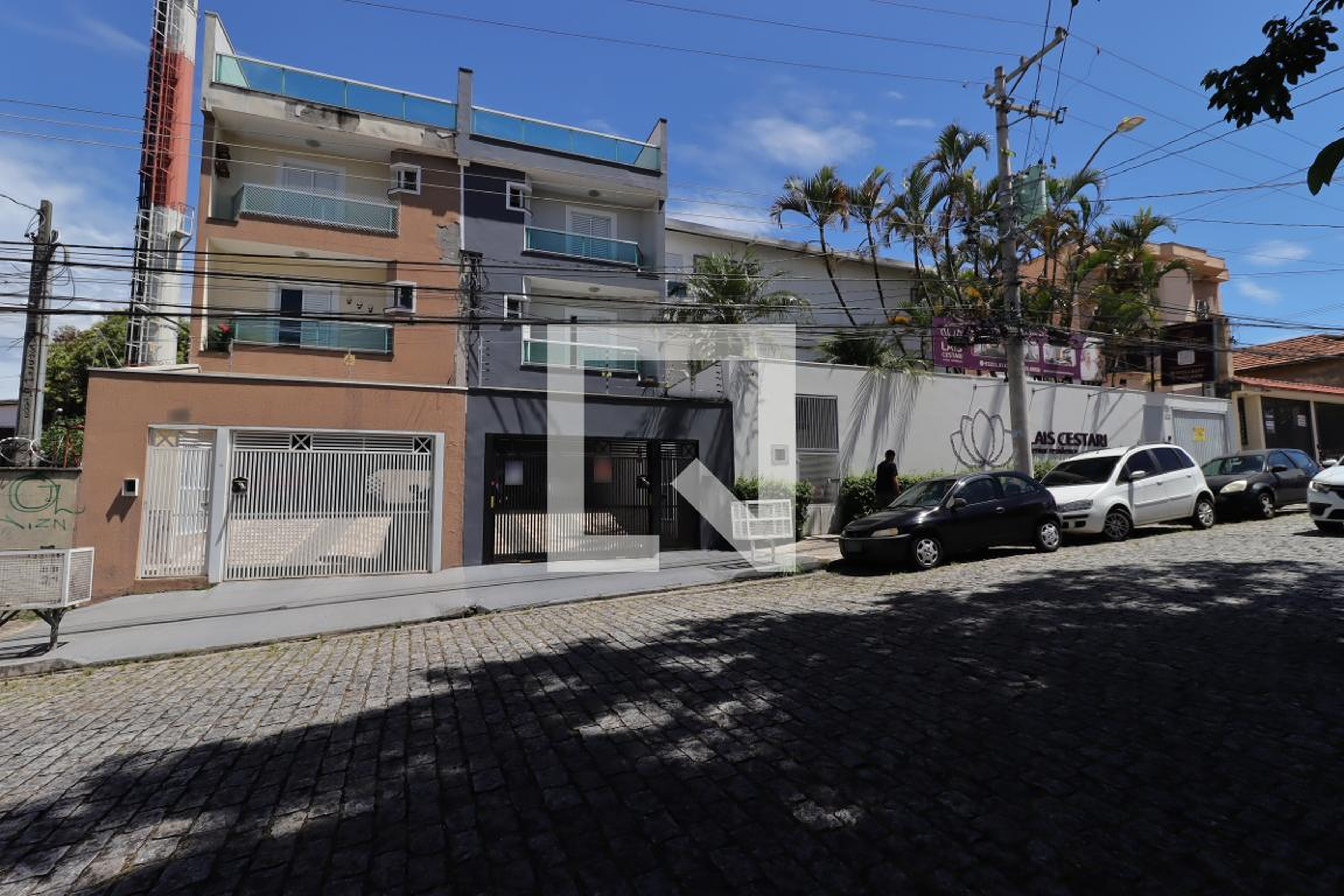 Fachada Condomínio em Rua Taquacetuba, 178